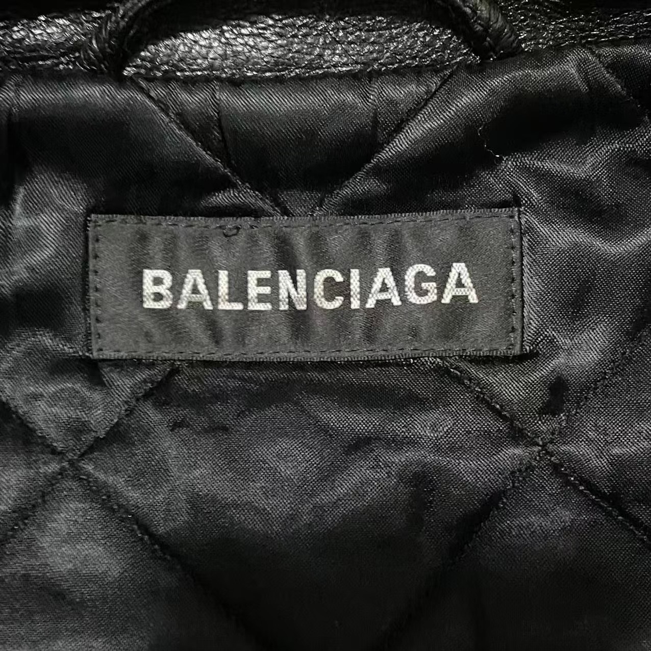Balenciaga 19FW Leather Moto Jacket — detail