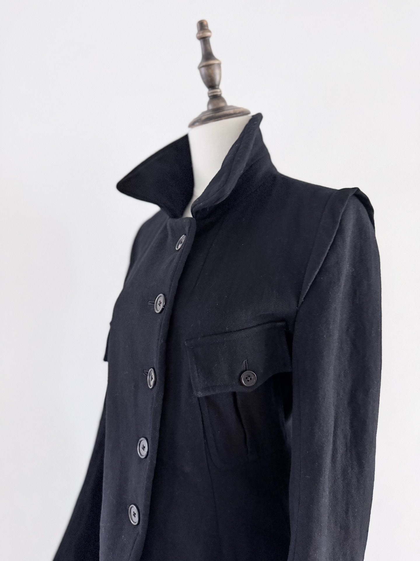 Ann Demeulemeester Four-Pocket Long Coat — detail