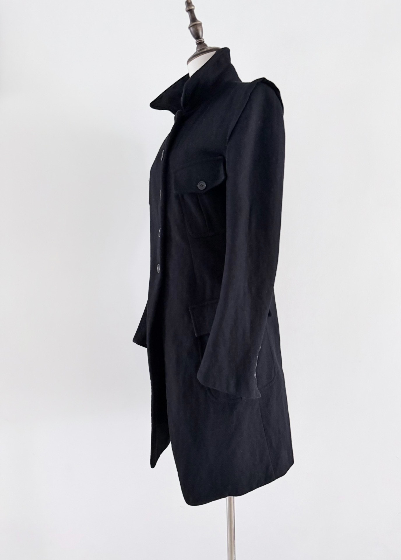 Ann Demeulemeester Four-Pocket Long Coat — label