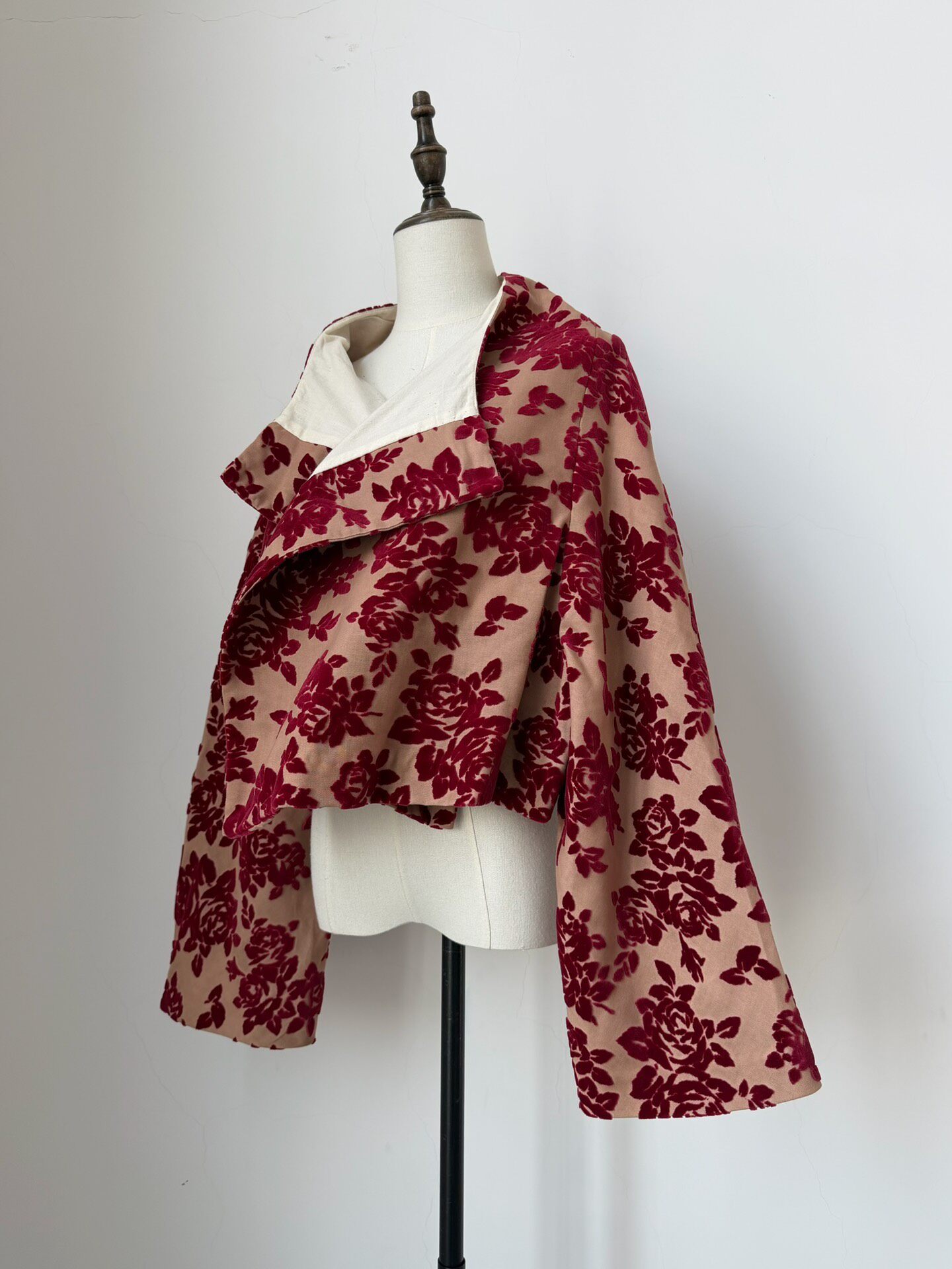Comme des Garcons 1996 Velvet Floral Jacket — label