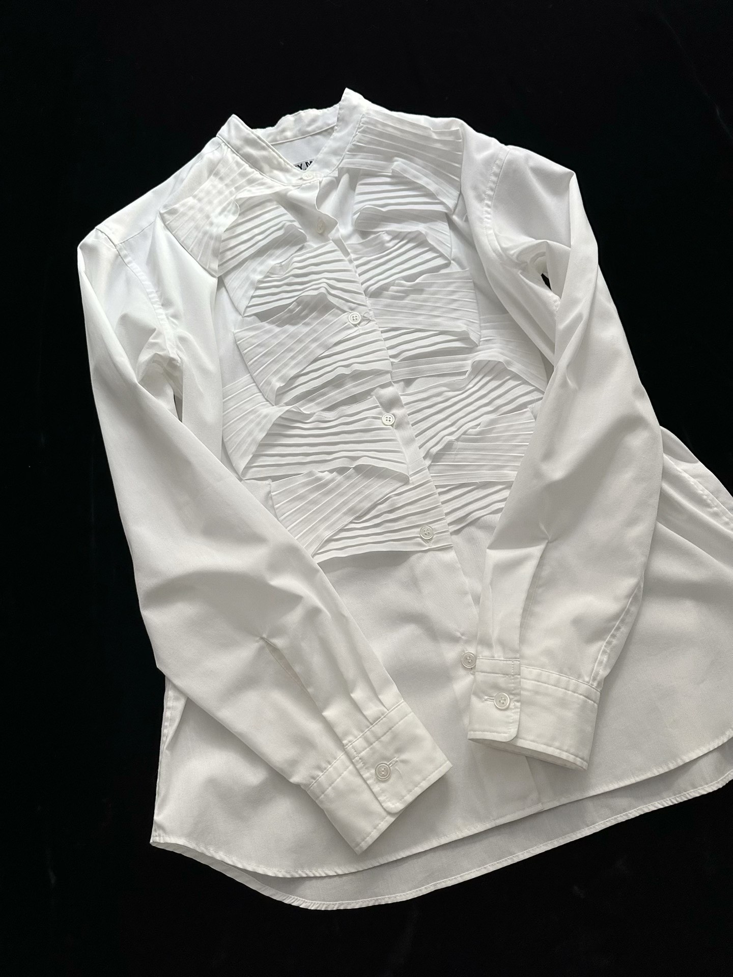 Issey Miyake Pleated White Shirt — detail