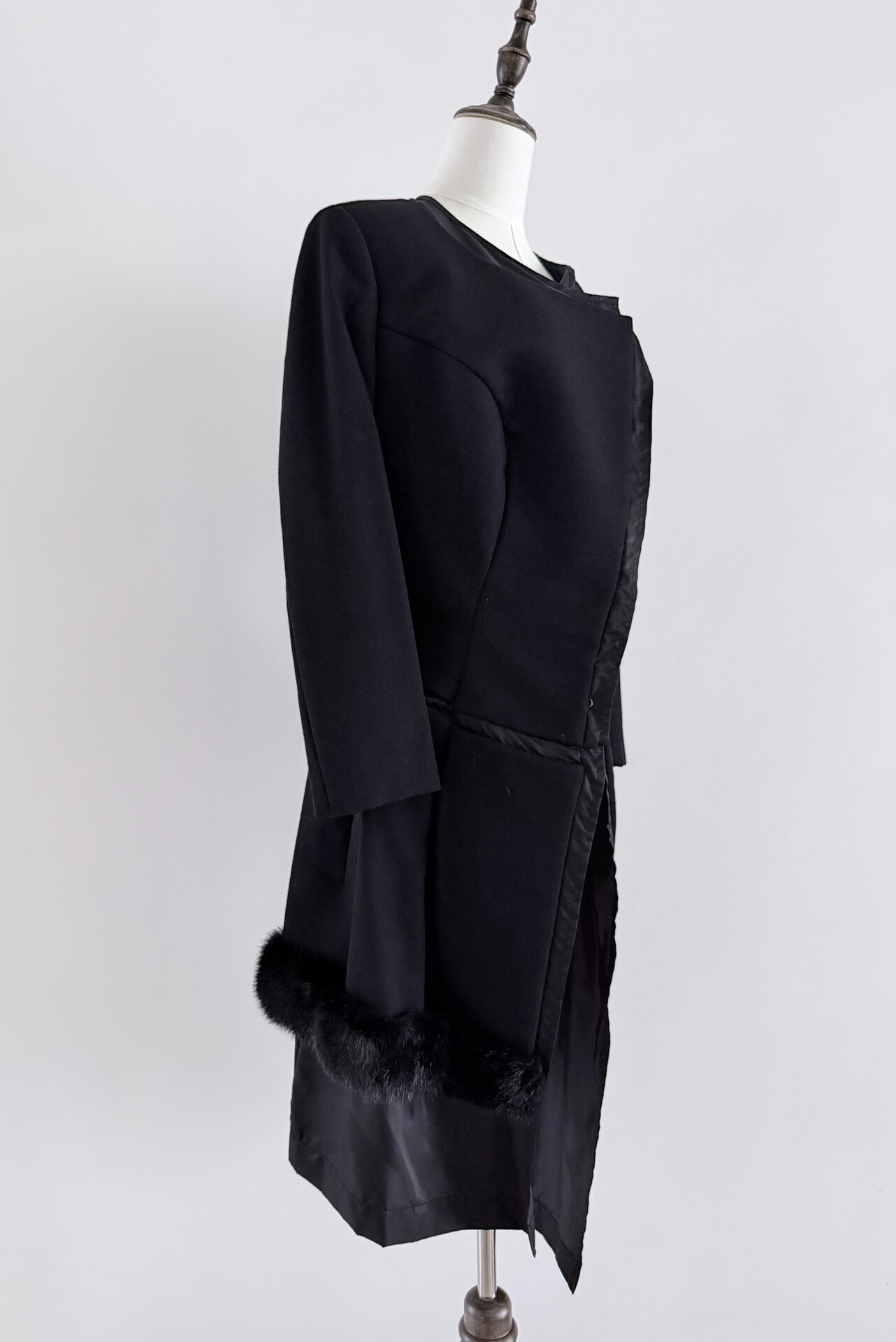 CDG 97AW Black Deconstructed Coat — label