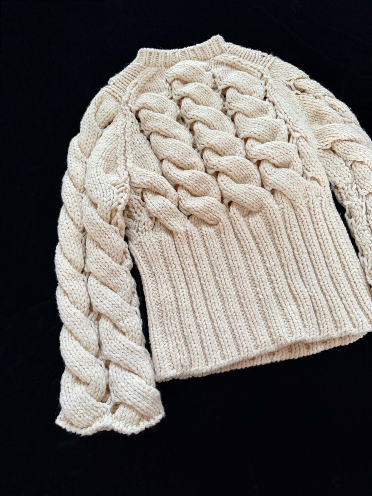 Comme des Garcons Cream Cable Knit Sweater — label