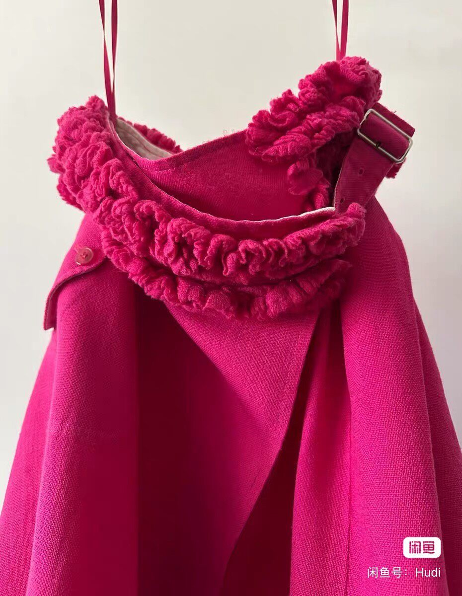 Comme des Garcons Tricot Pink Ruffled Apron Skirt — detail