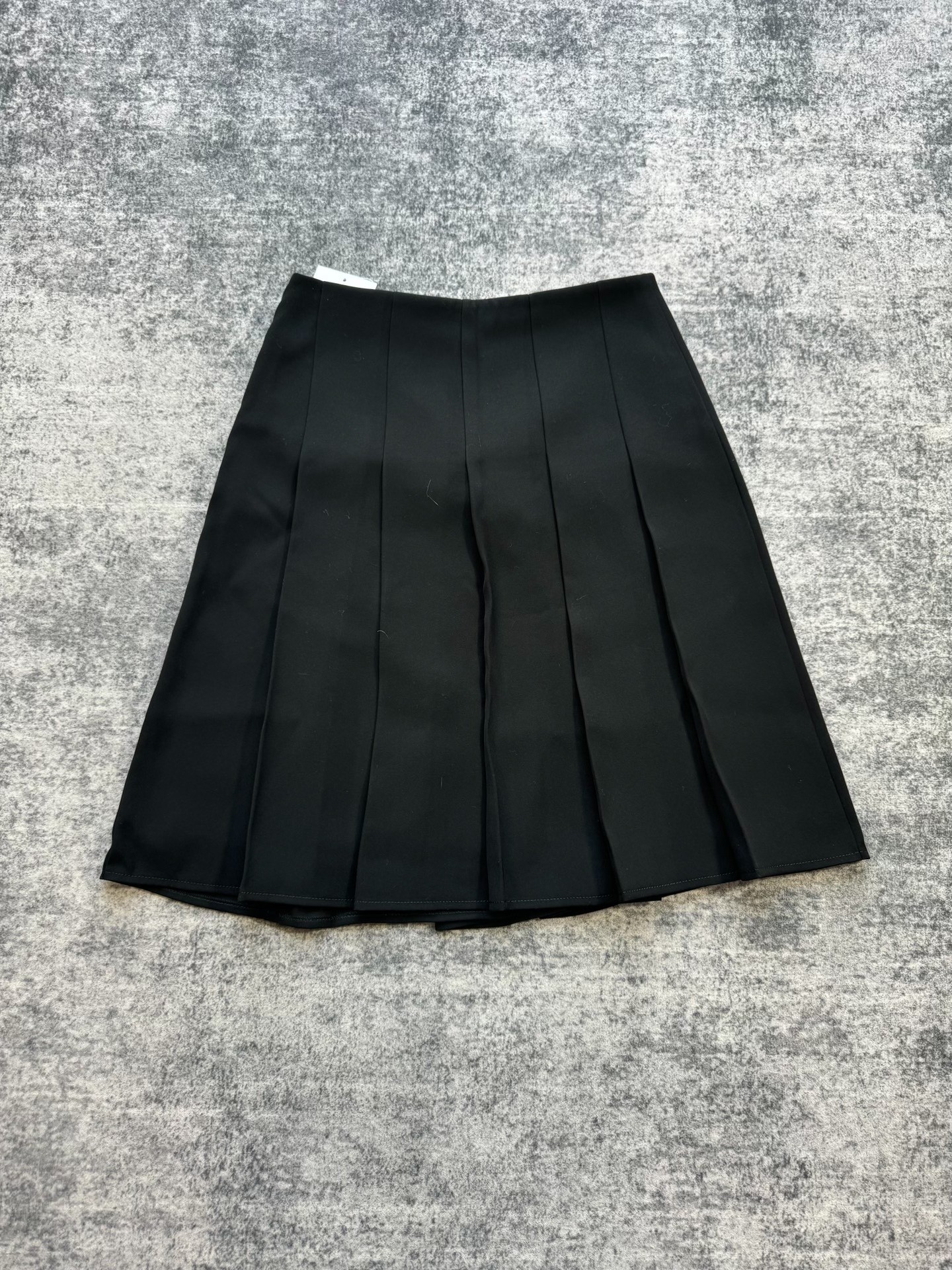 Louis Vuitton Black Pleated Skirt — front