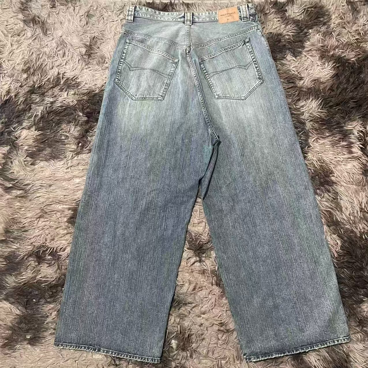 Balenciaga 25SS Red Logo Wide-Leg Jeans — front