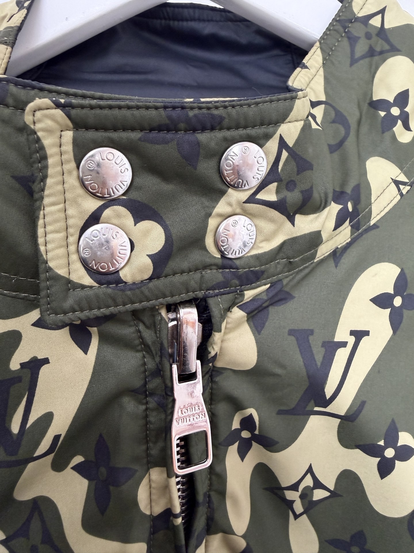 Louis Vuitton Limited Camo Reversible Jacket — detail