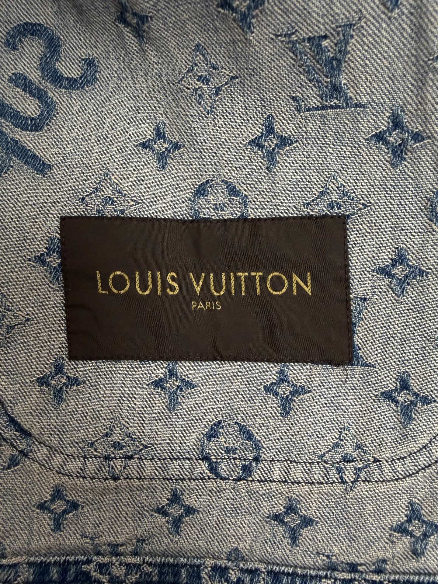 Louis Vuitton x Supreme Denim Jacket — detail