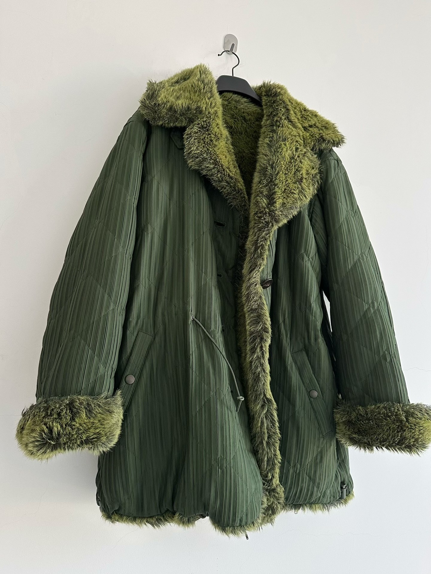 Issey Miyake 1998 Main Line Fur Coat — label
