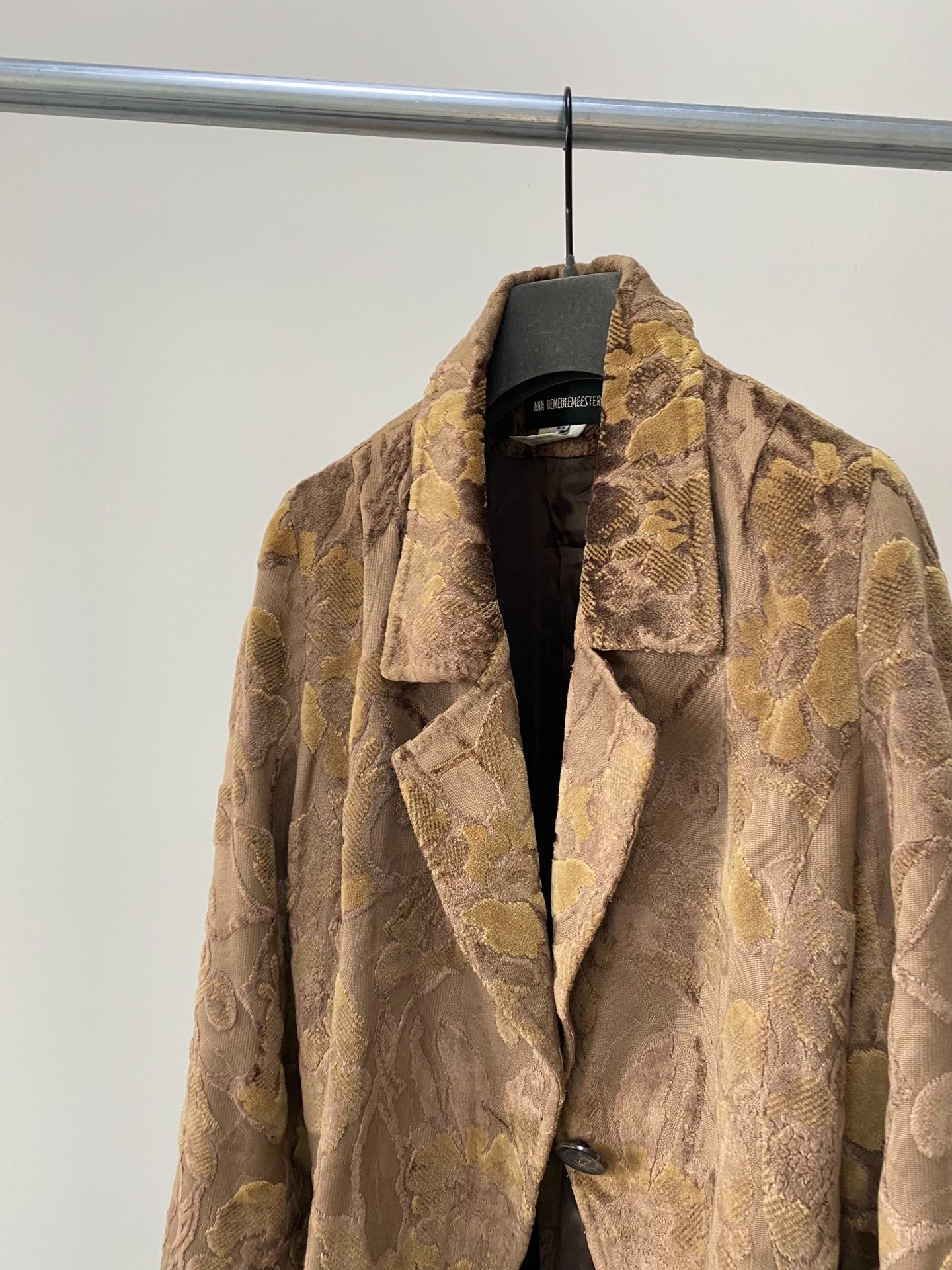 Ann Demeulemeester 1994 Velvet Floral Coat — detail