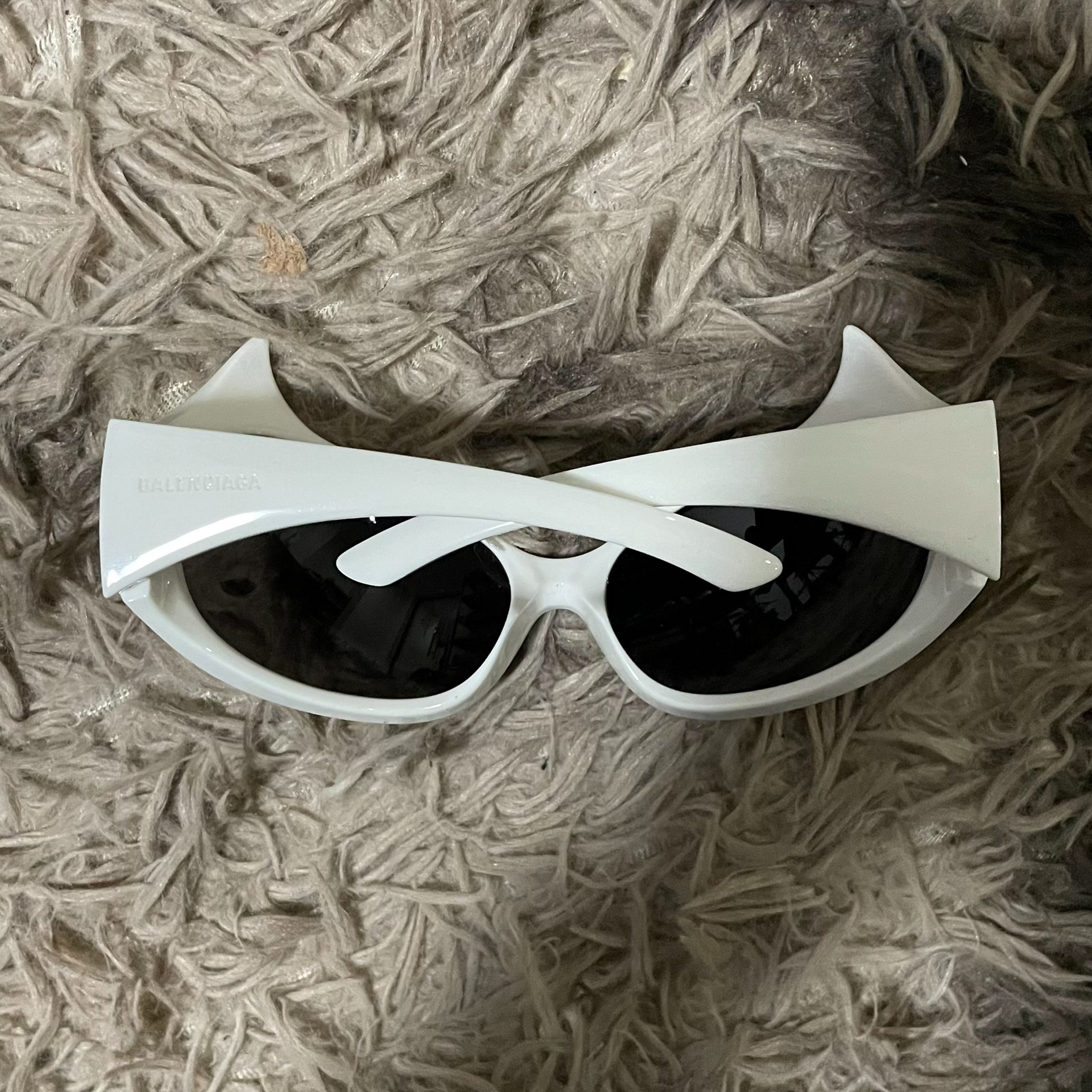 Balenciaga Unisex White Sunglasses — detail