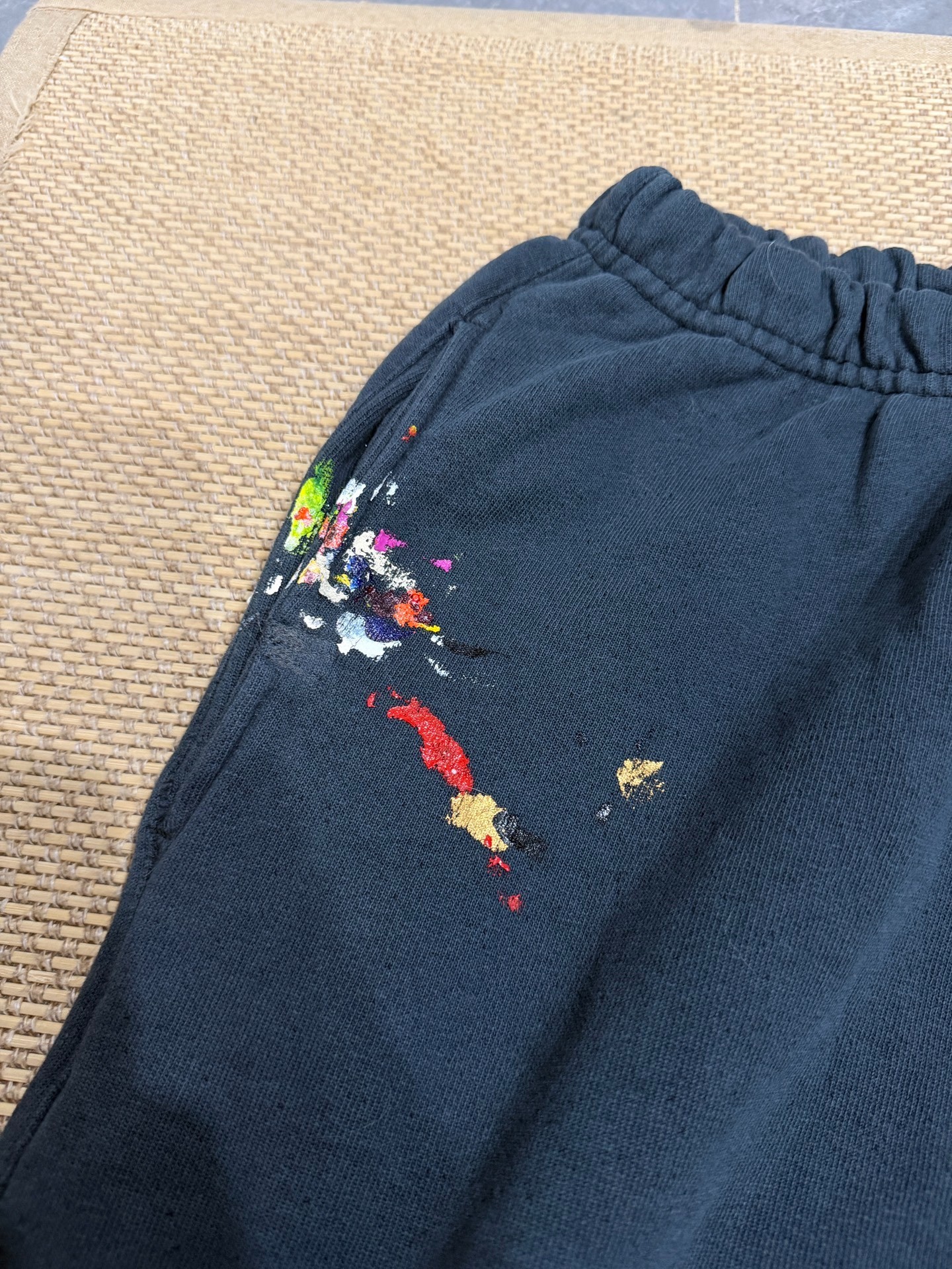 Gallery Dept Navy Paint Splatter Sweatpants — detail
