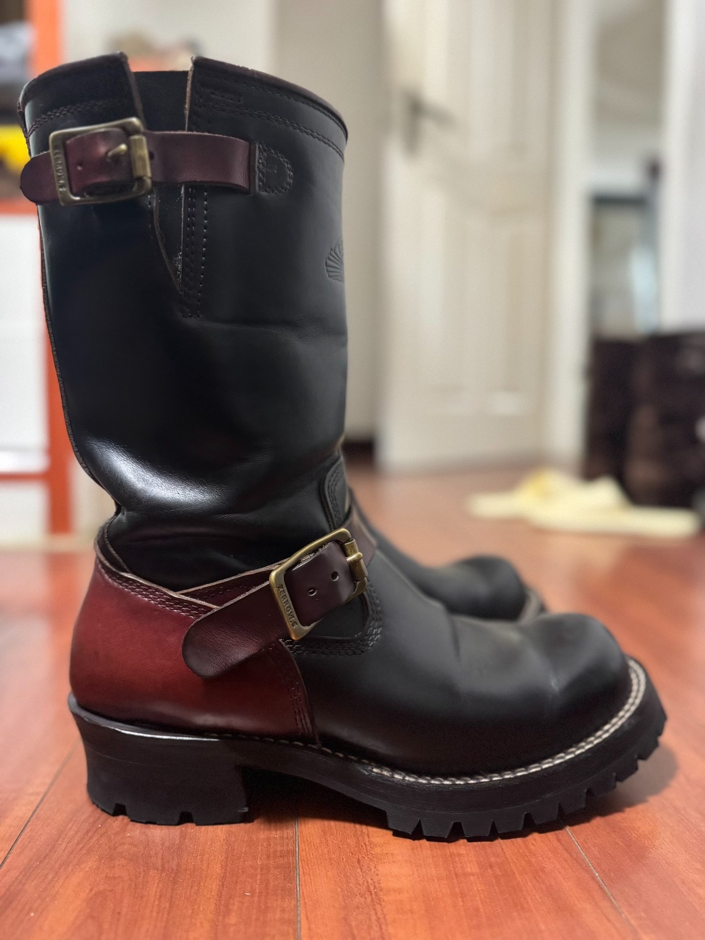 Zerrows Black Engineer Boots — back