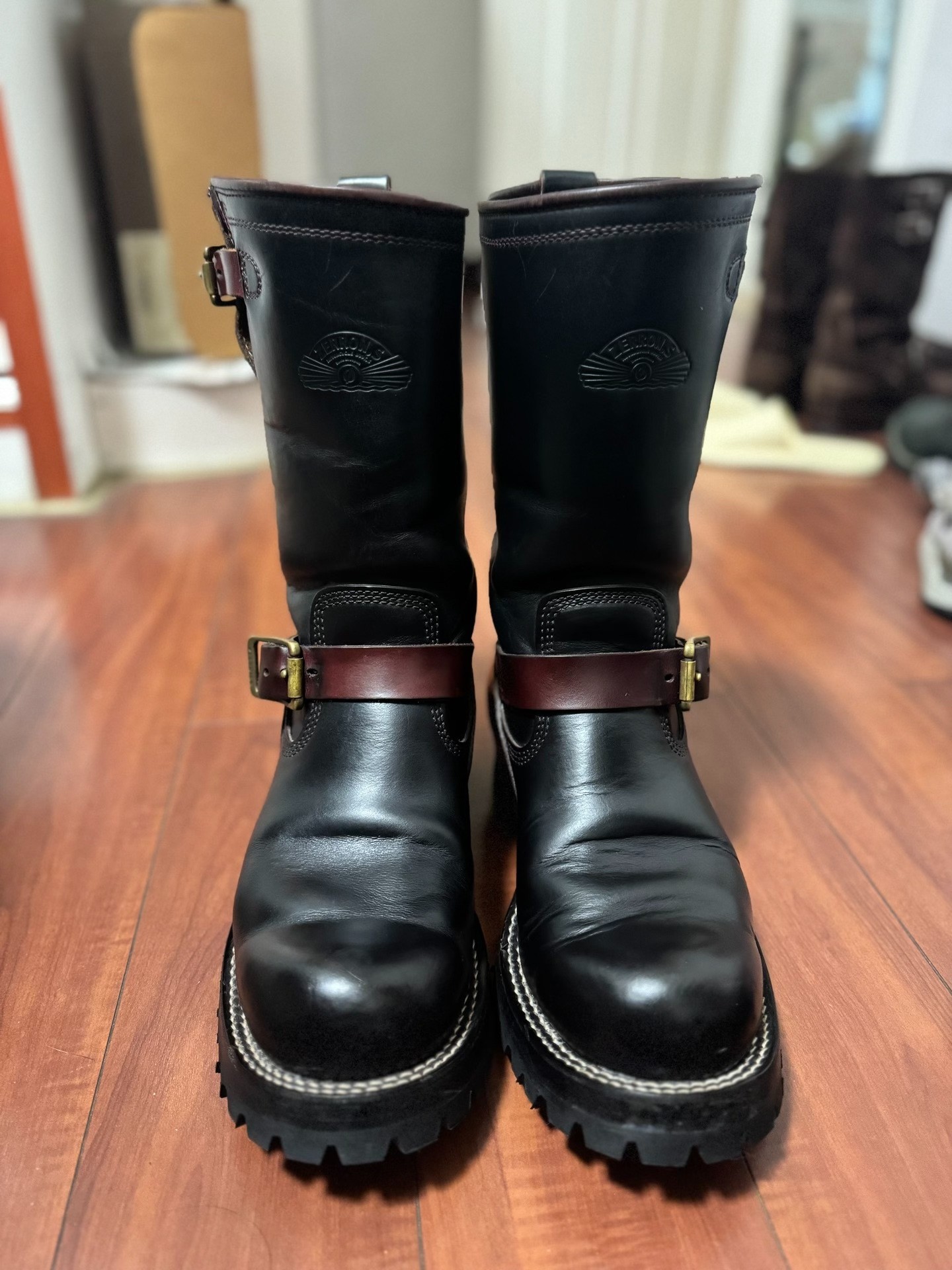 Zerrows Black Engineer Boots — detail