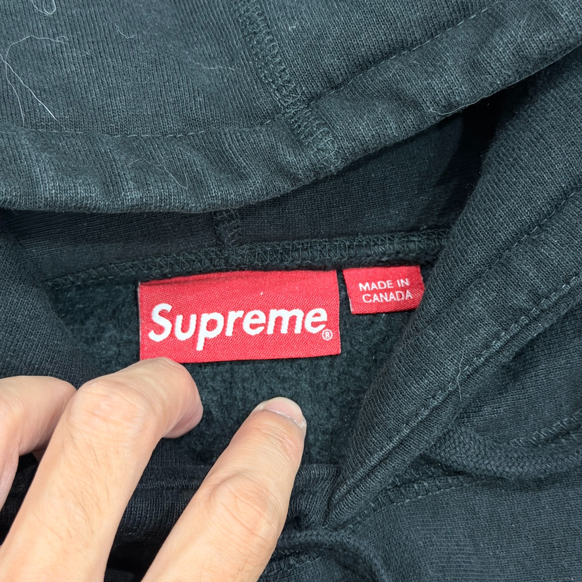 Supreme SS22 Week4 Lace Hooded Sweatshirt — label
