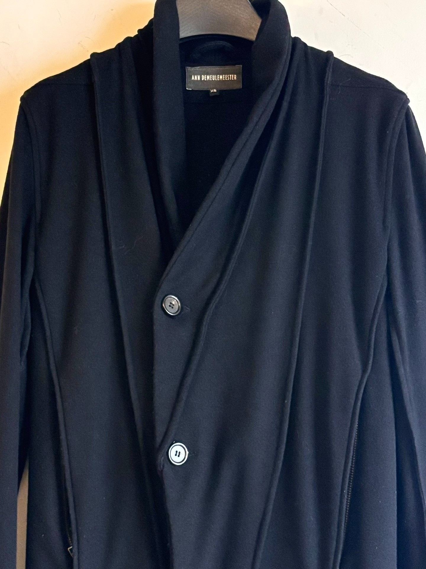 Ann Demeuleester AW2011 Vampire Coat — label