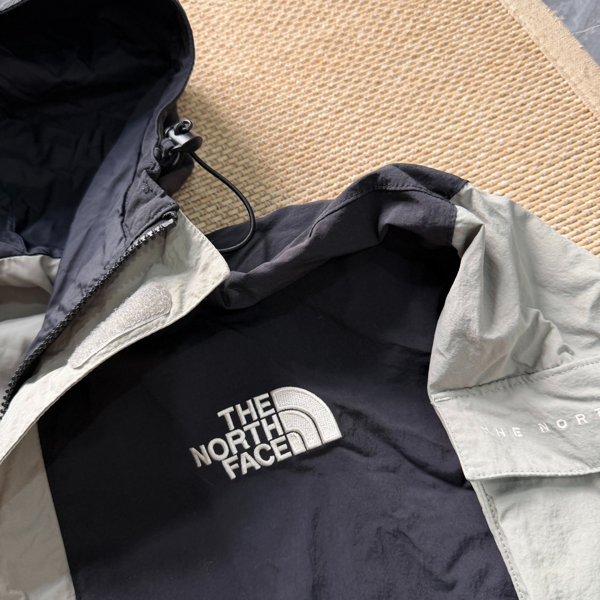 The North Face New Dalton Anorak — detail