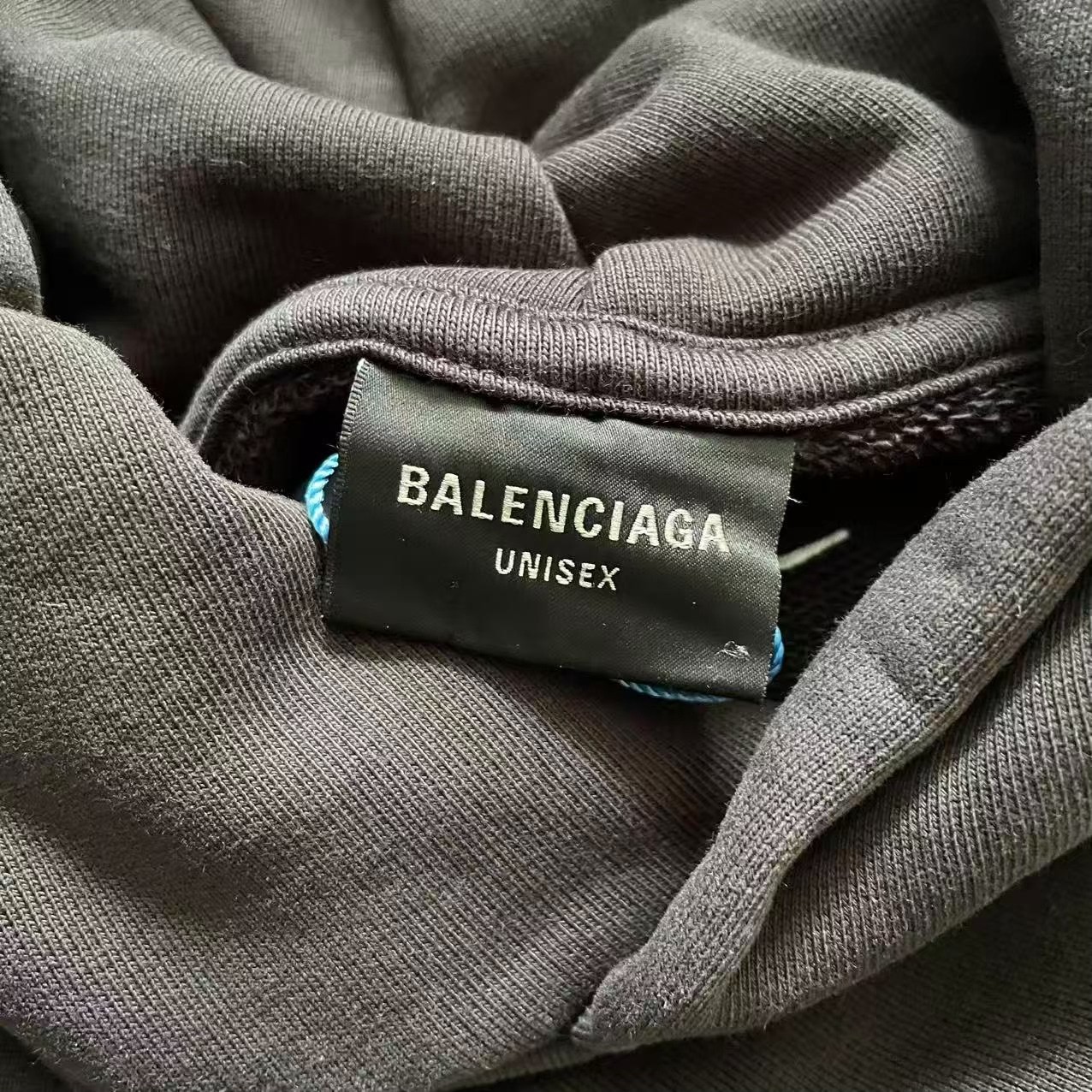 Balenciaga 25SS Loop Logo Hoodie — detail
