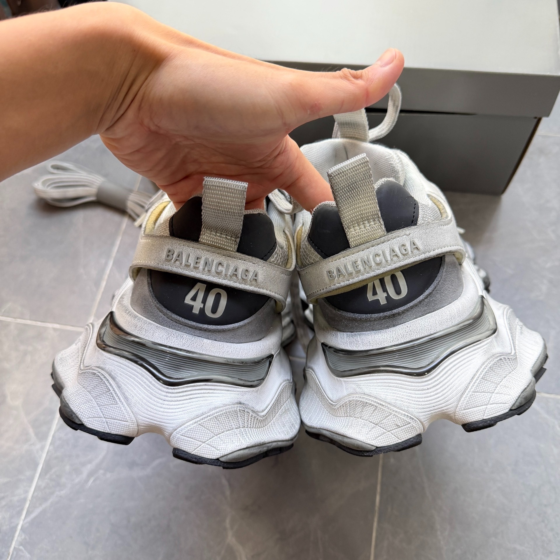 Balenciaga Cargo Distressed White-Gray Sneakers — detail