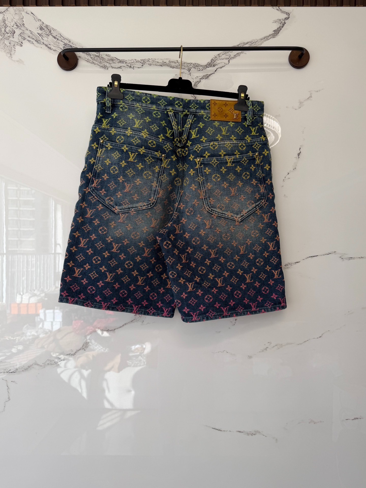 Louis Vuitton 23ss Runway Denim Shorts — detail
