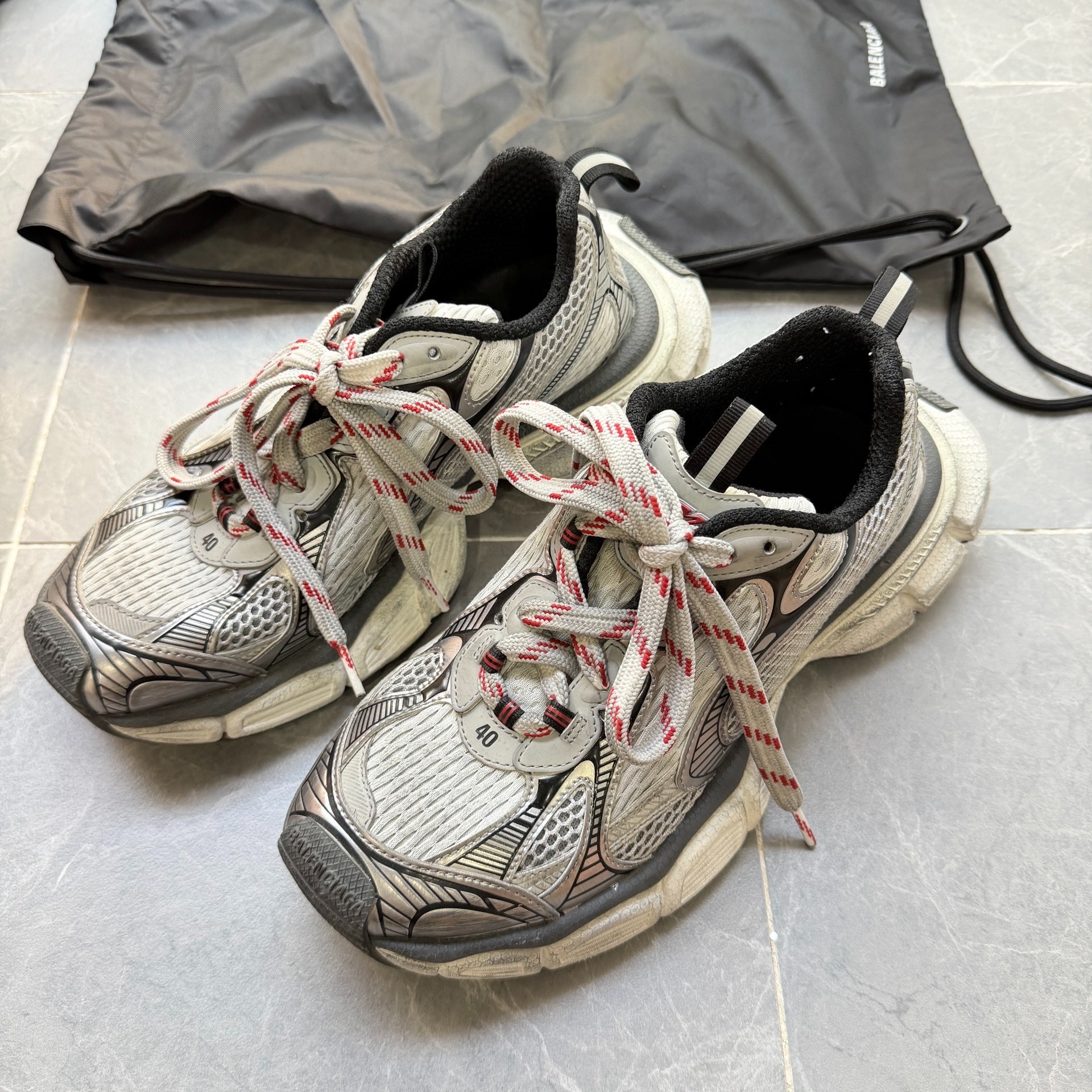 Balenciaga 3XL White Gray Red Sneakers — detail