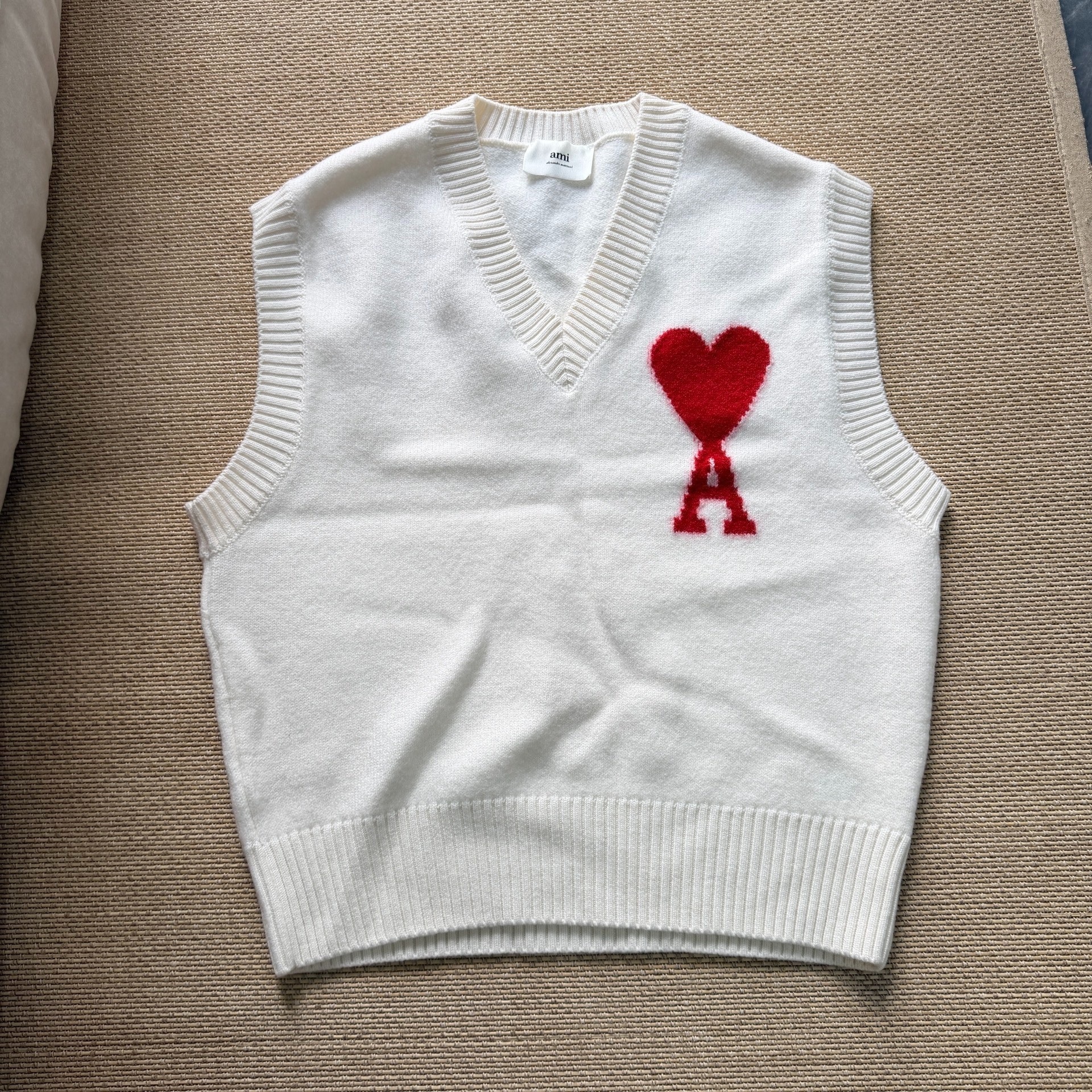 AMI Red Heart Off-white Wool Vest