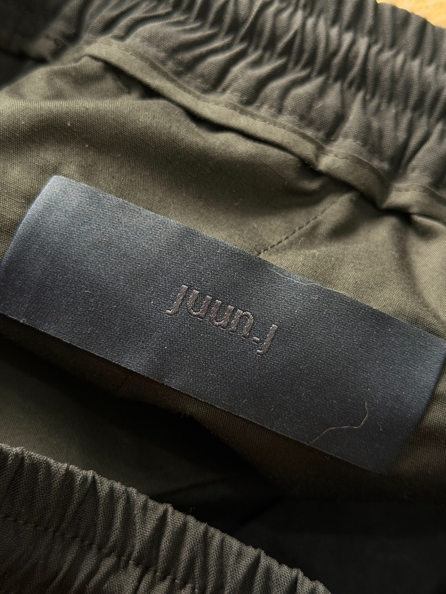 Juun.J Convertible Cargo Pants — detail
