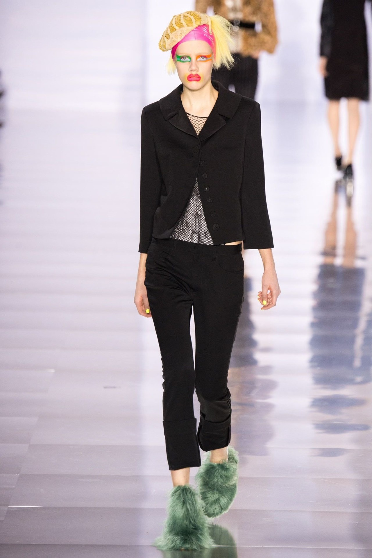 Maison Margiela AW2015 Hidden Button Short Jacket — detail