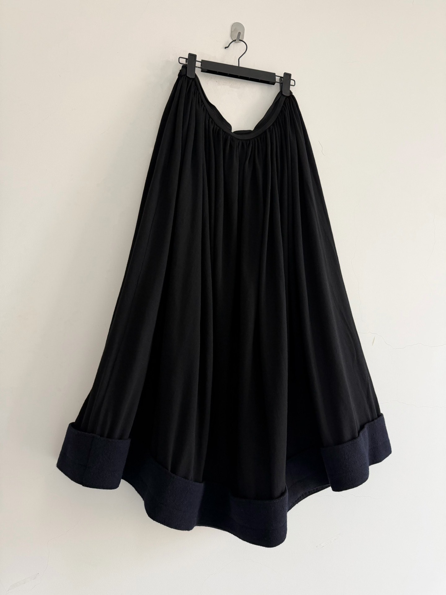 Authentic Yohji Yamamoto 2002 Runway Wool Flared Skirt — detail