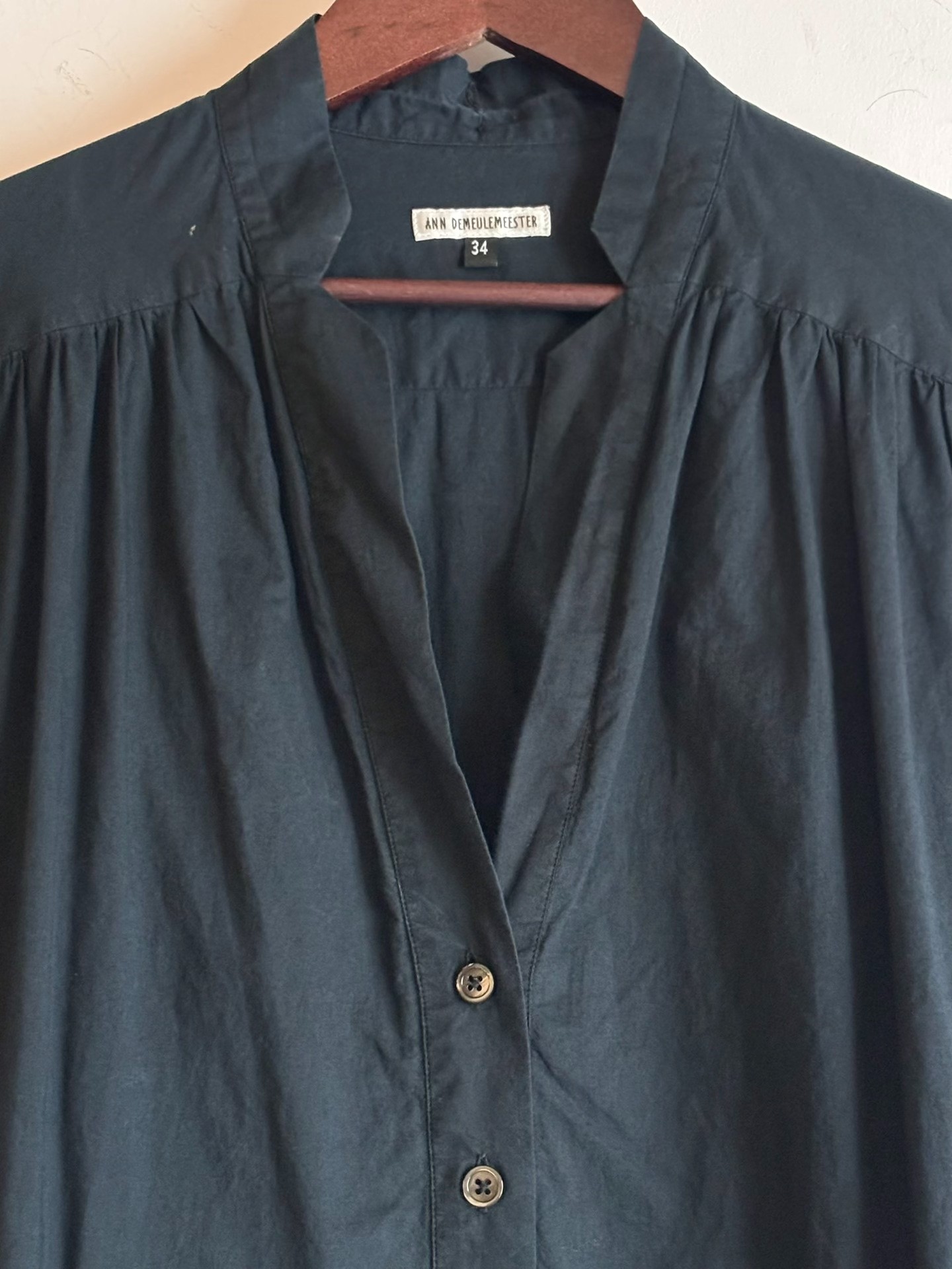 Ann Demeulemeester V-neck Long Shirt — label