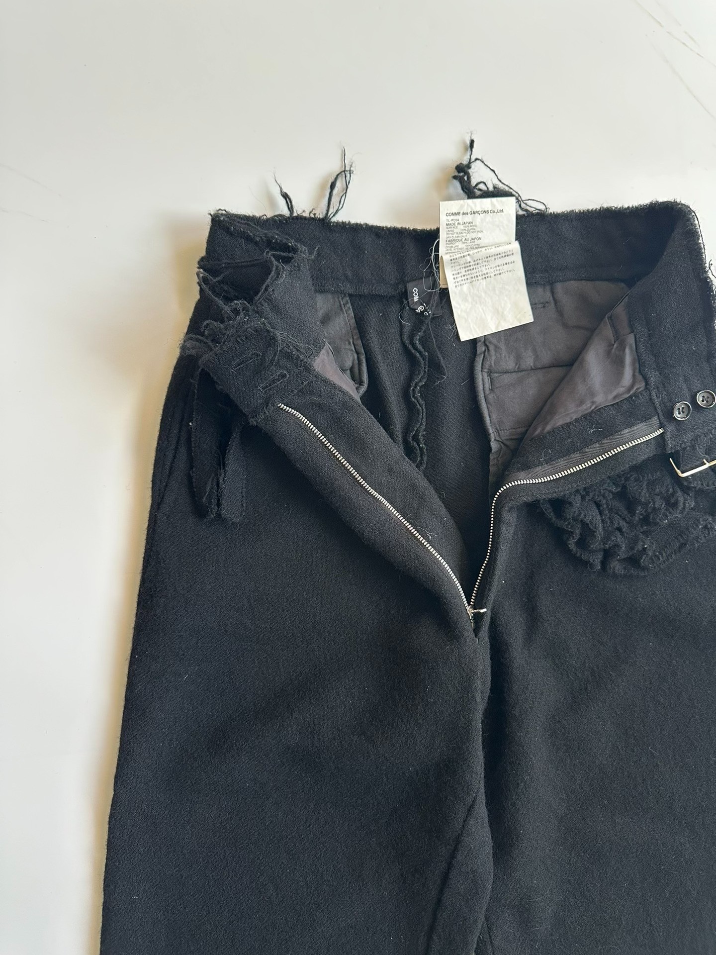 Comme des Garcons Tricot Floral Wool Trousers — detail