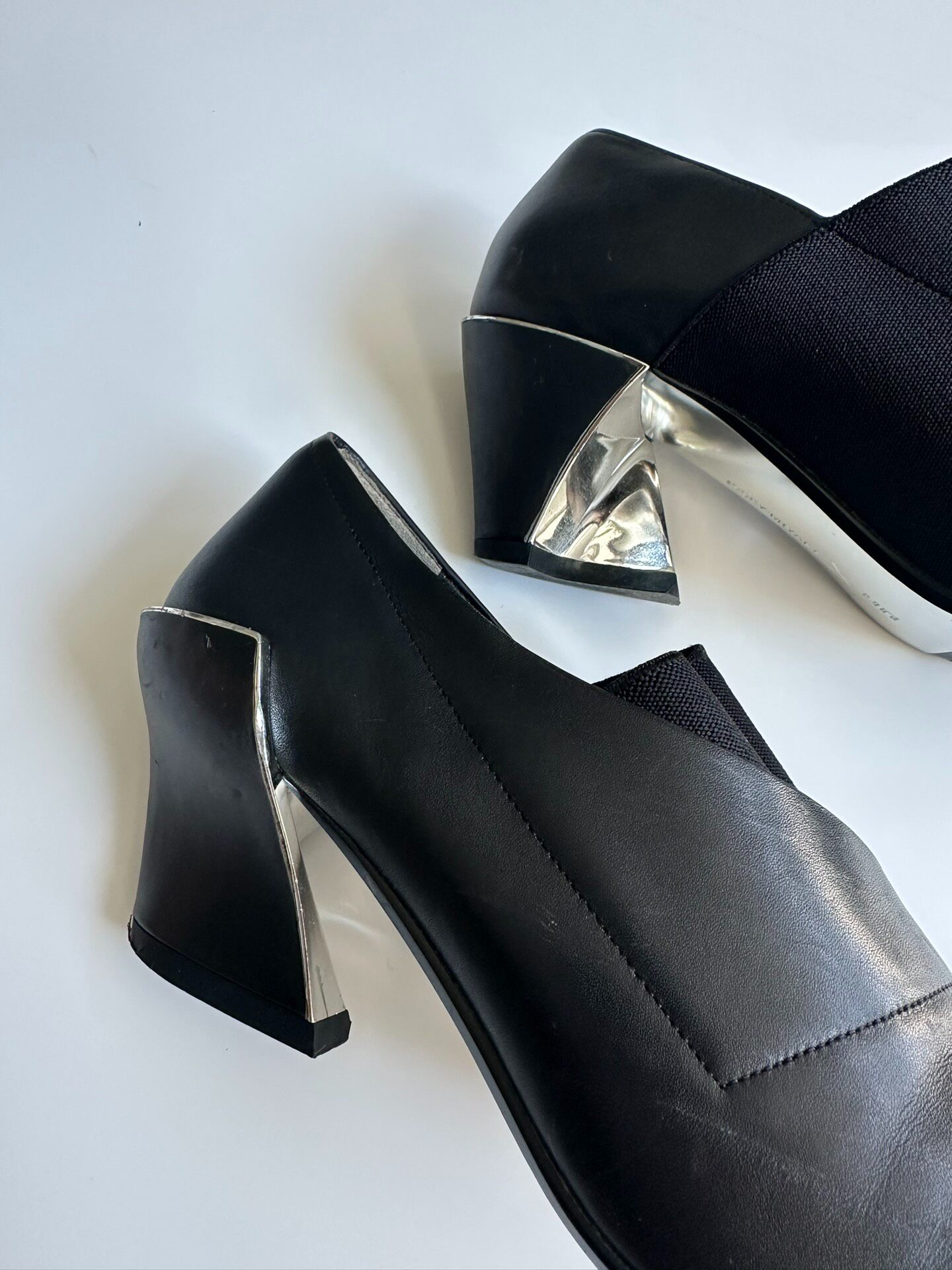 Issey Miyake Pointed Silver Heels — front
