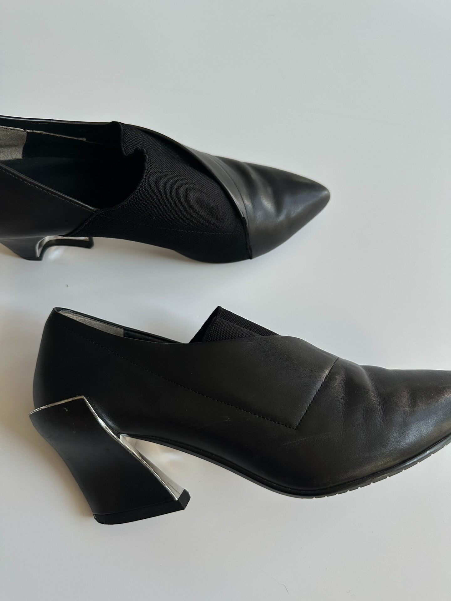Issey Miyake Pointed Silver Heels — detail