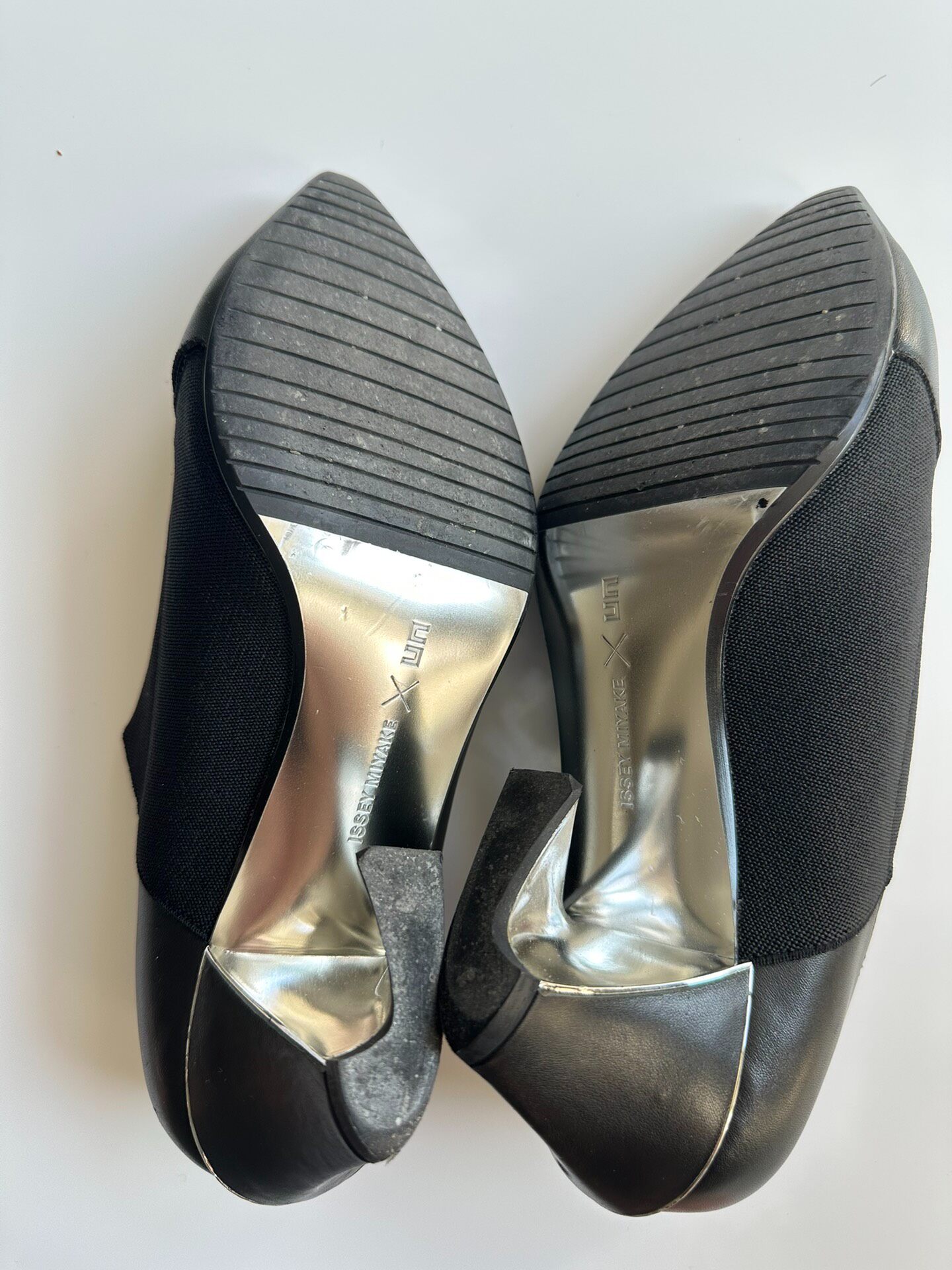 Issey Miyake Pointed Silver Heels — back