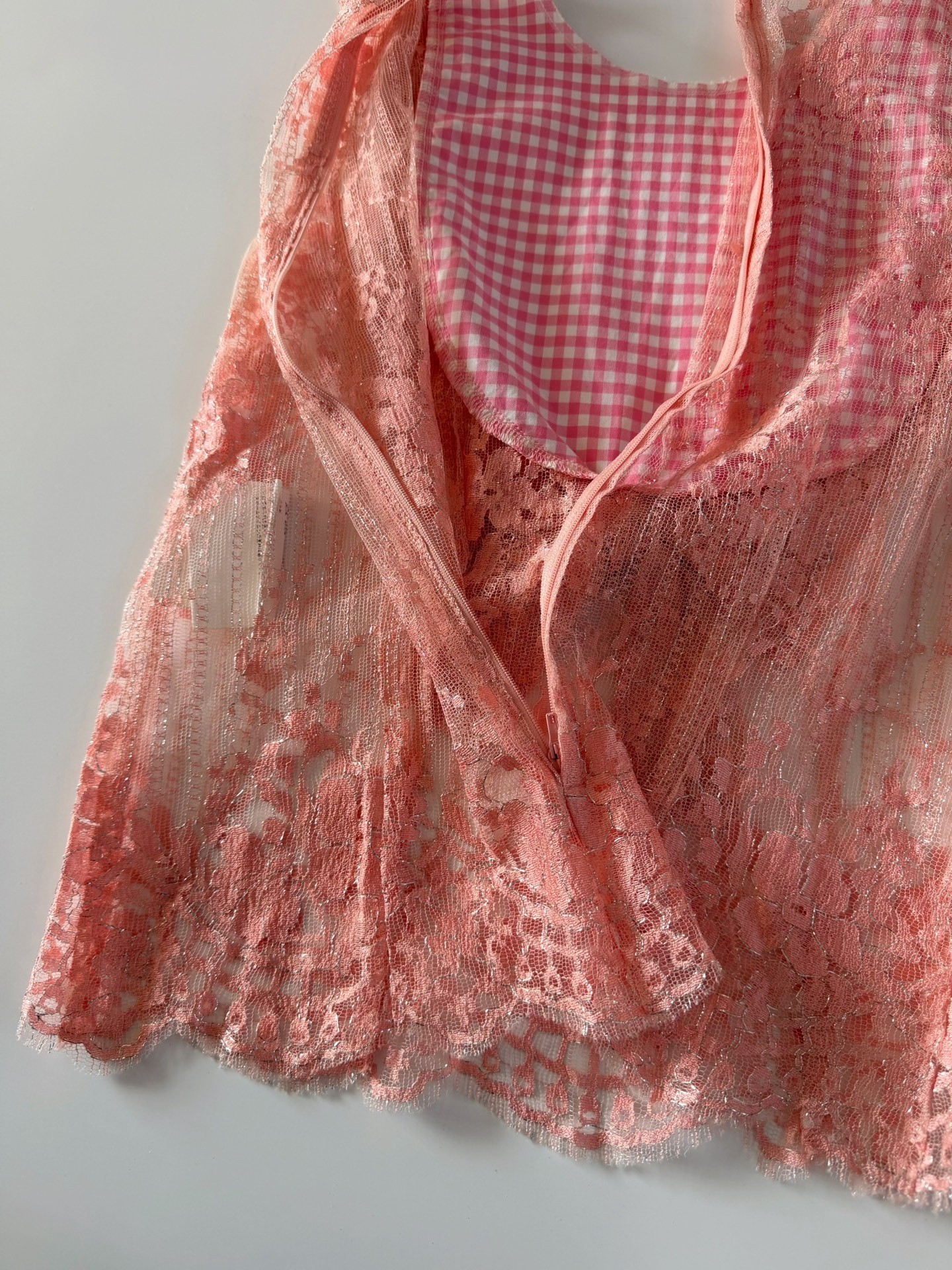 Comme des Garcons Pink Lace Sleeveless Top — detail