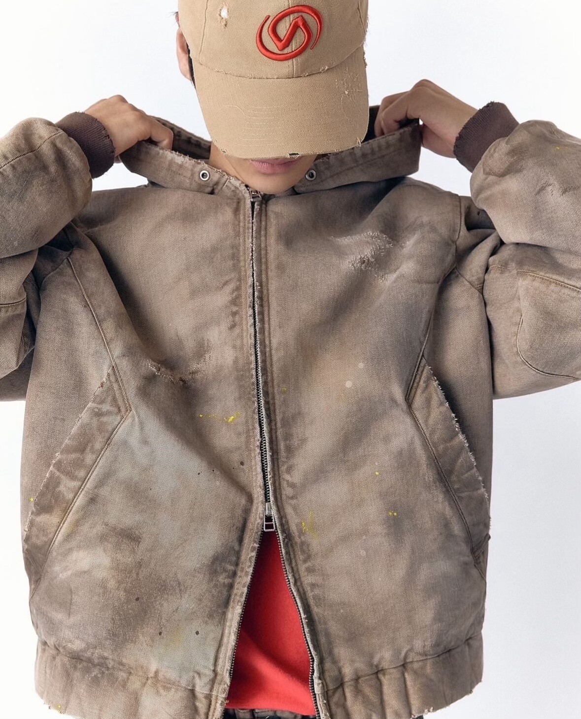 Vuja De 010 Distressed Baseball Cap — detail