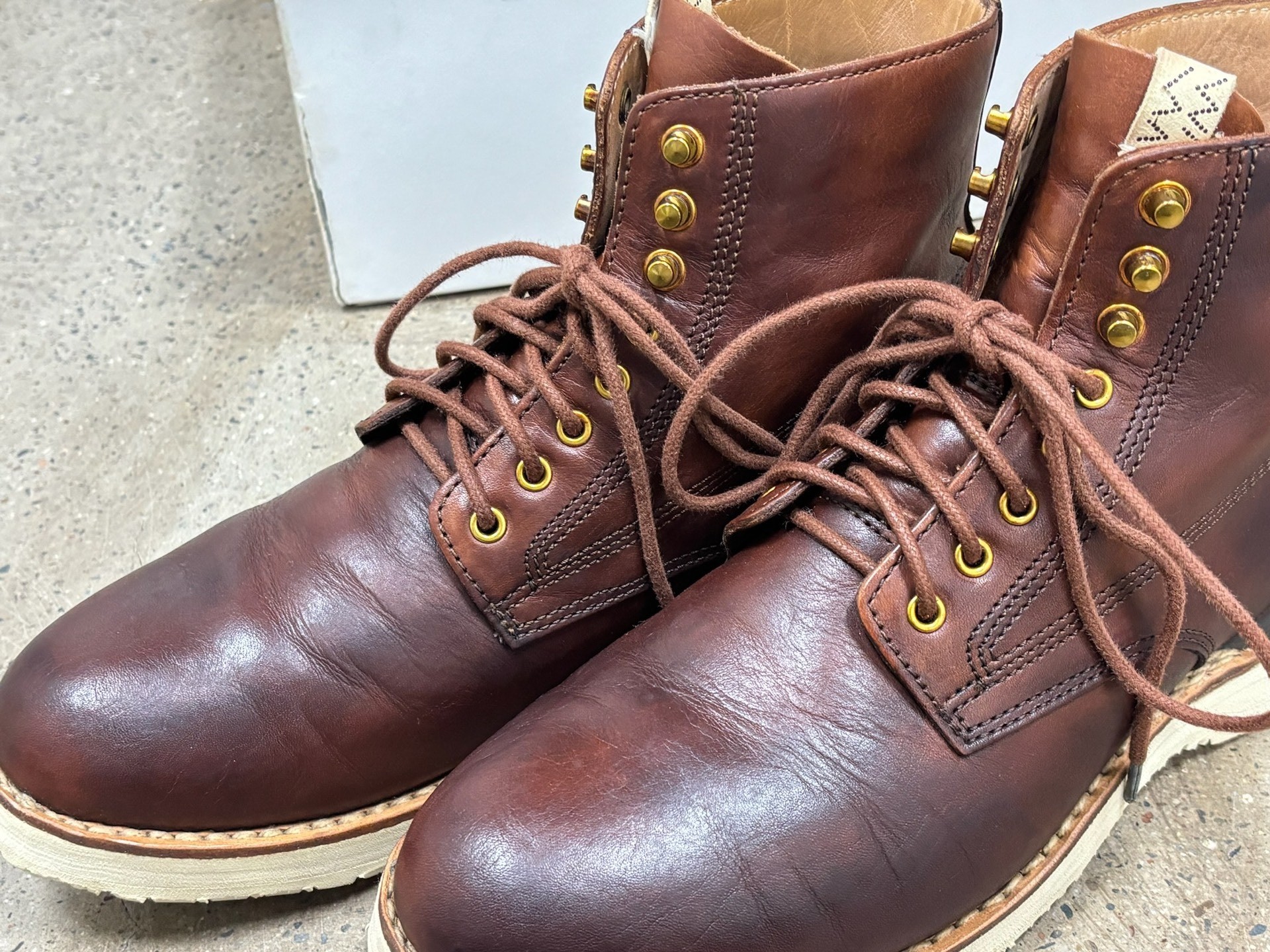 Visvim 19AW Virgil Boots Folk — label