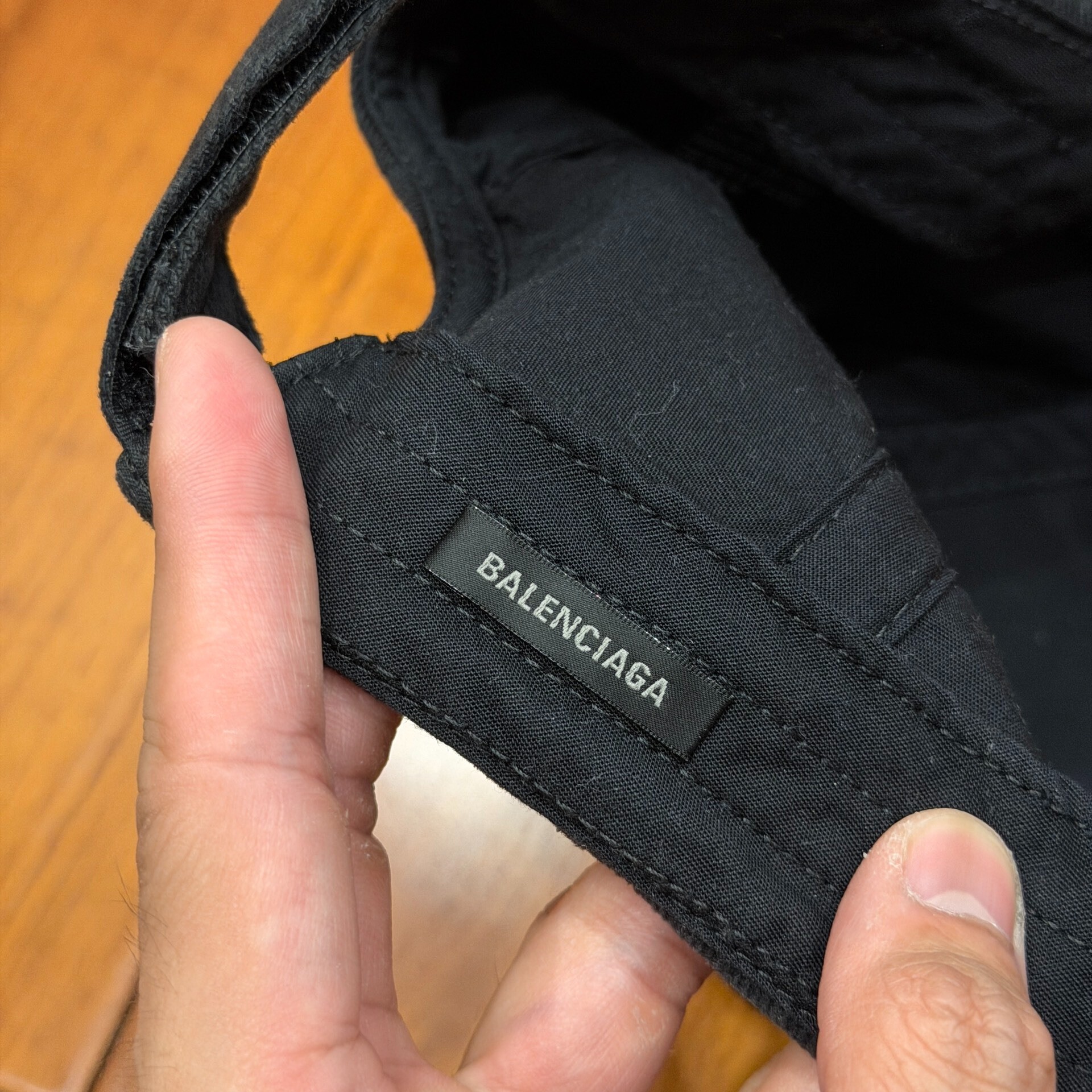 Balenciaga Black Baseball Cap — detail