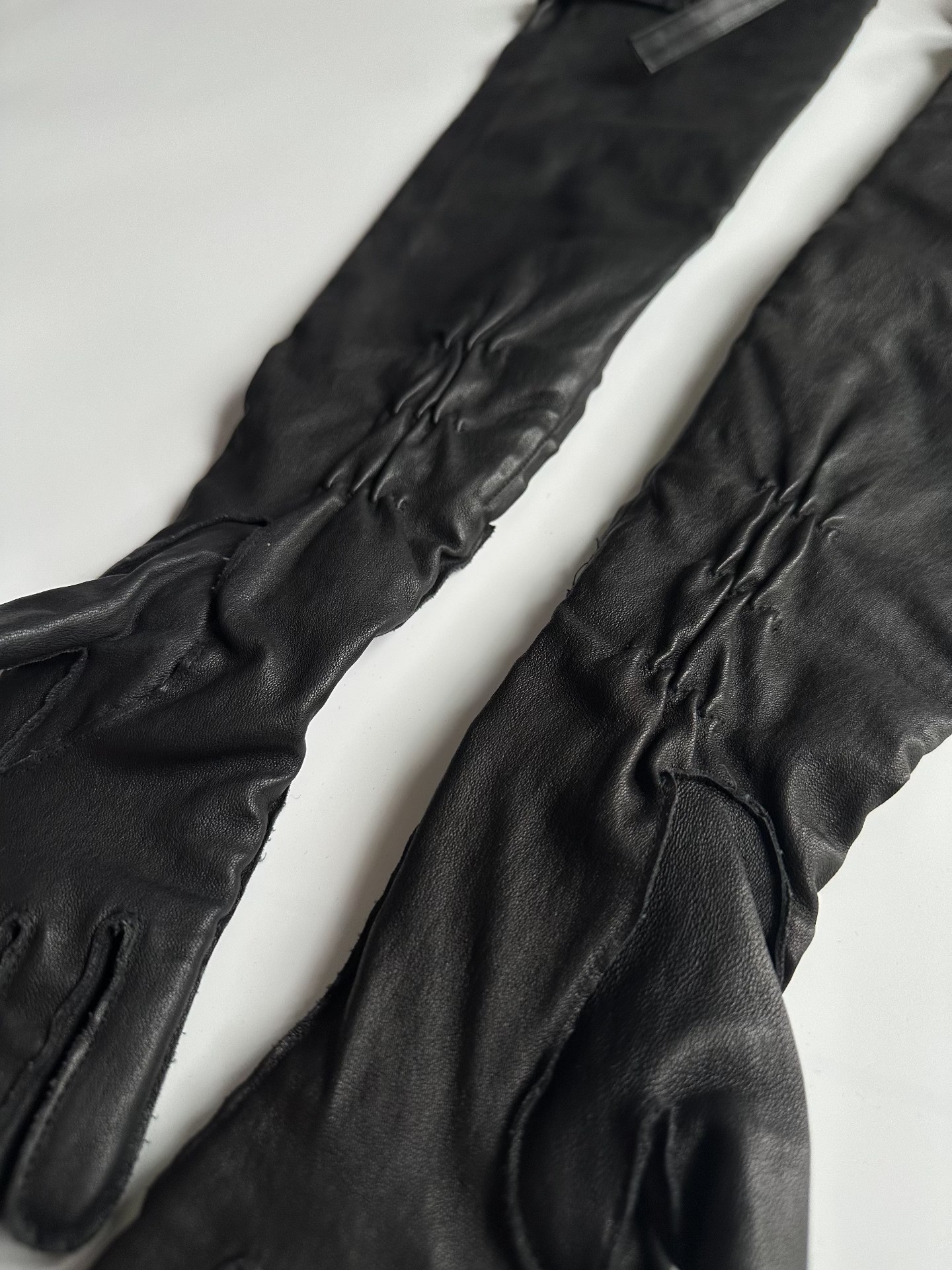 Ann Demeulemeester 12AW Leather Long Gloves — back