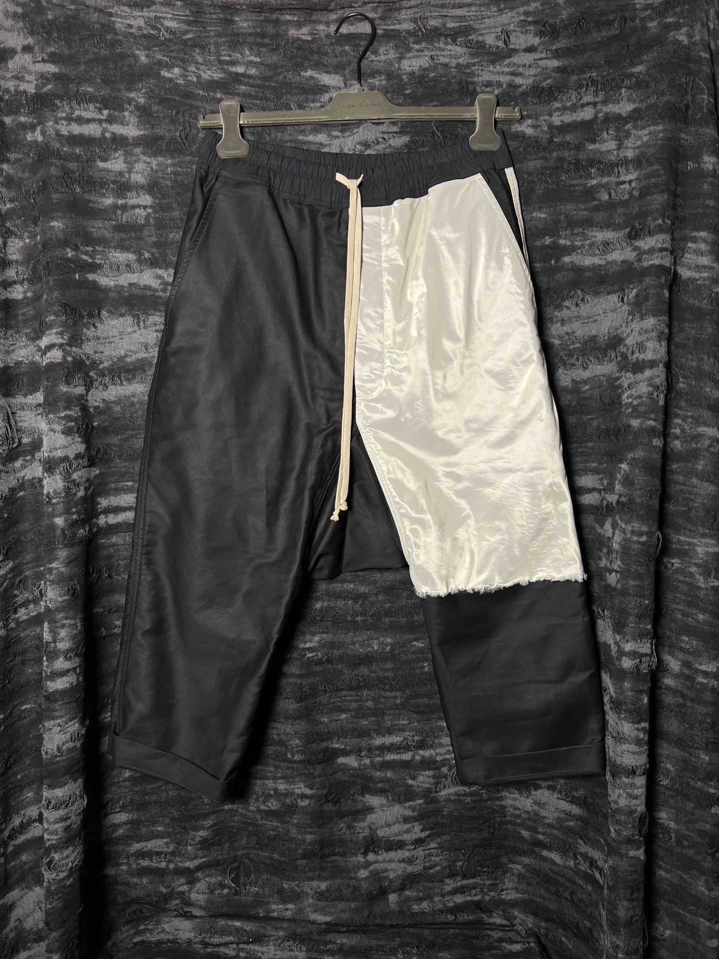 RickOwens 19ss Deconstructed Silk Shorts — front