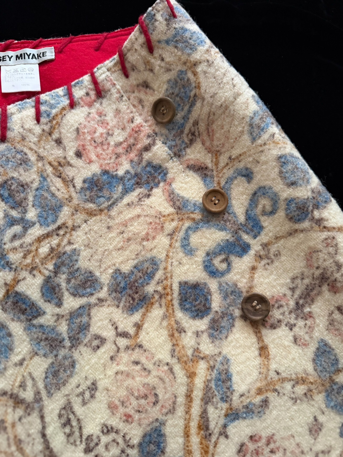 Issey Miyake 2003 Vintage Floral Wrap Skirt — label
