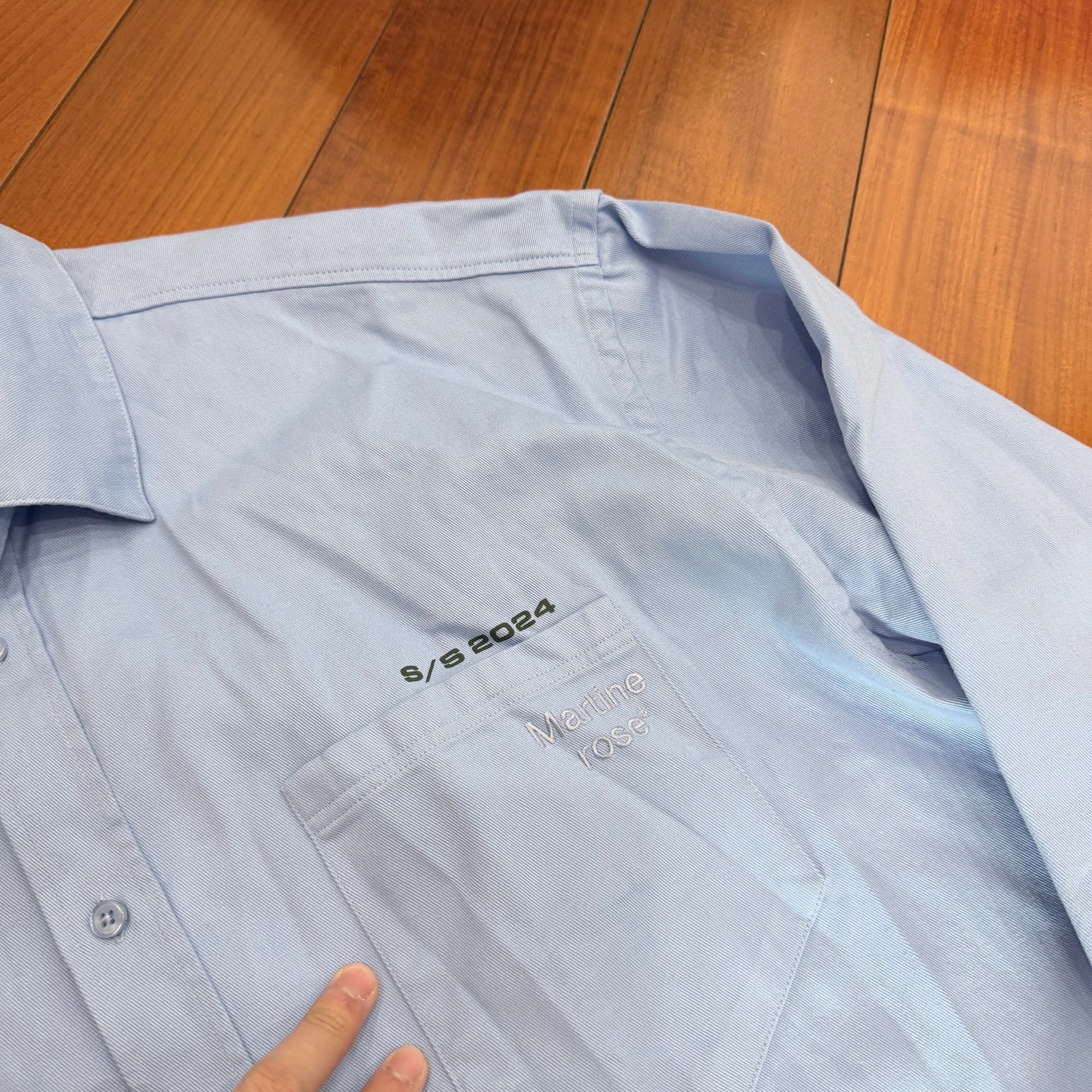 Martine Rose Blue Loose Long Sleeve Shirt Jacket — label