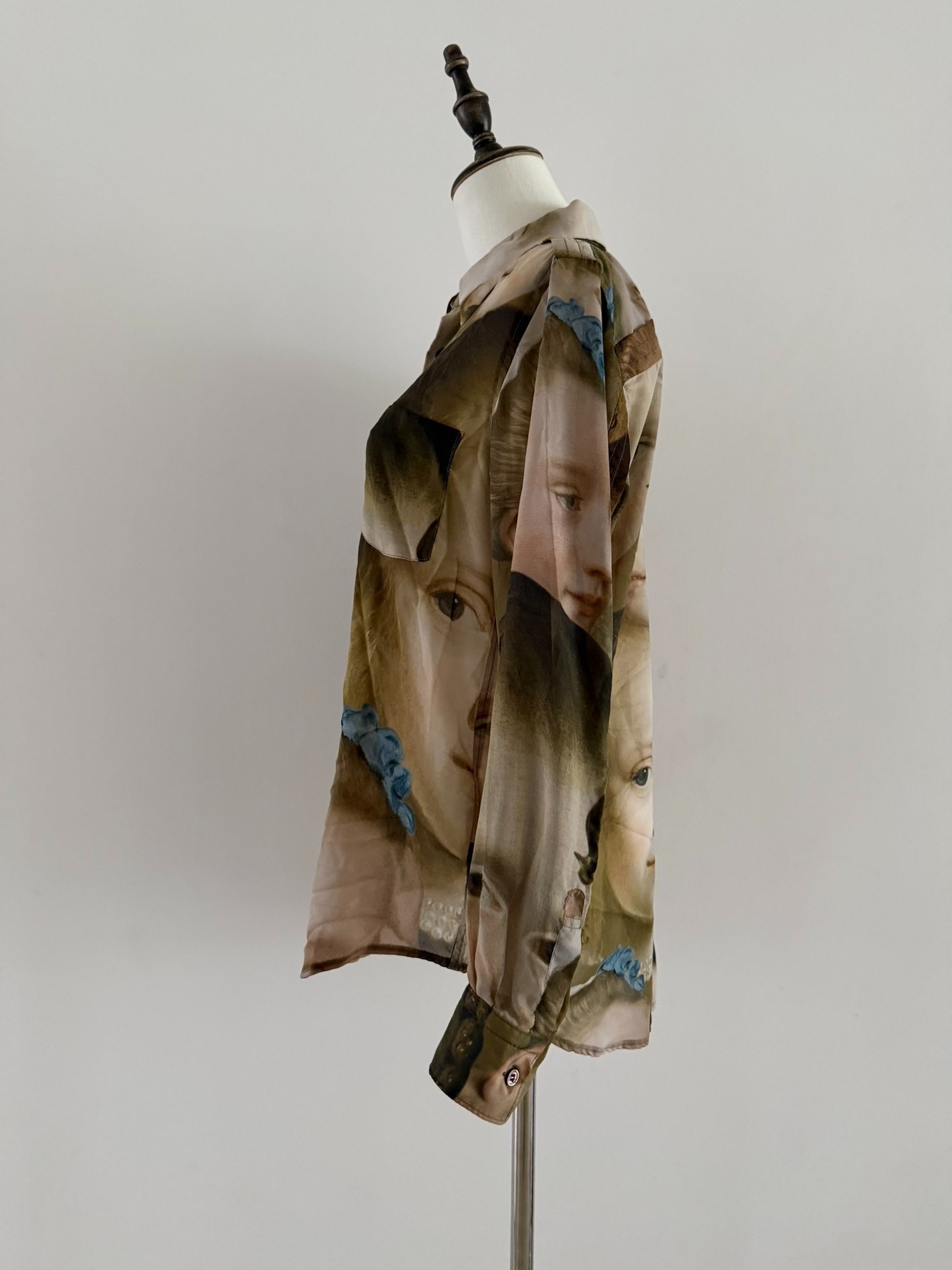 Comme des Garcons 24SS Portrait Shirt — detail