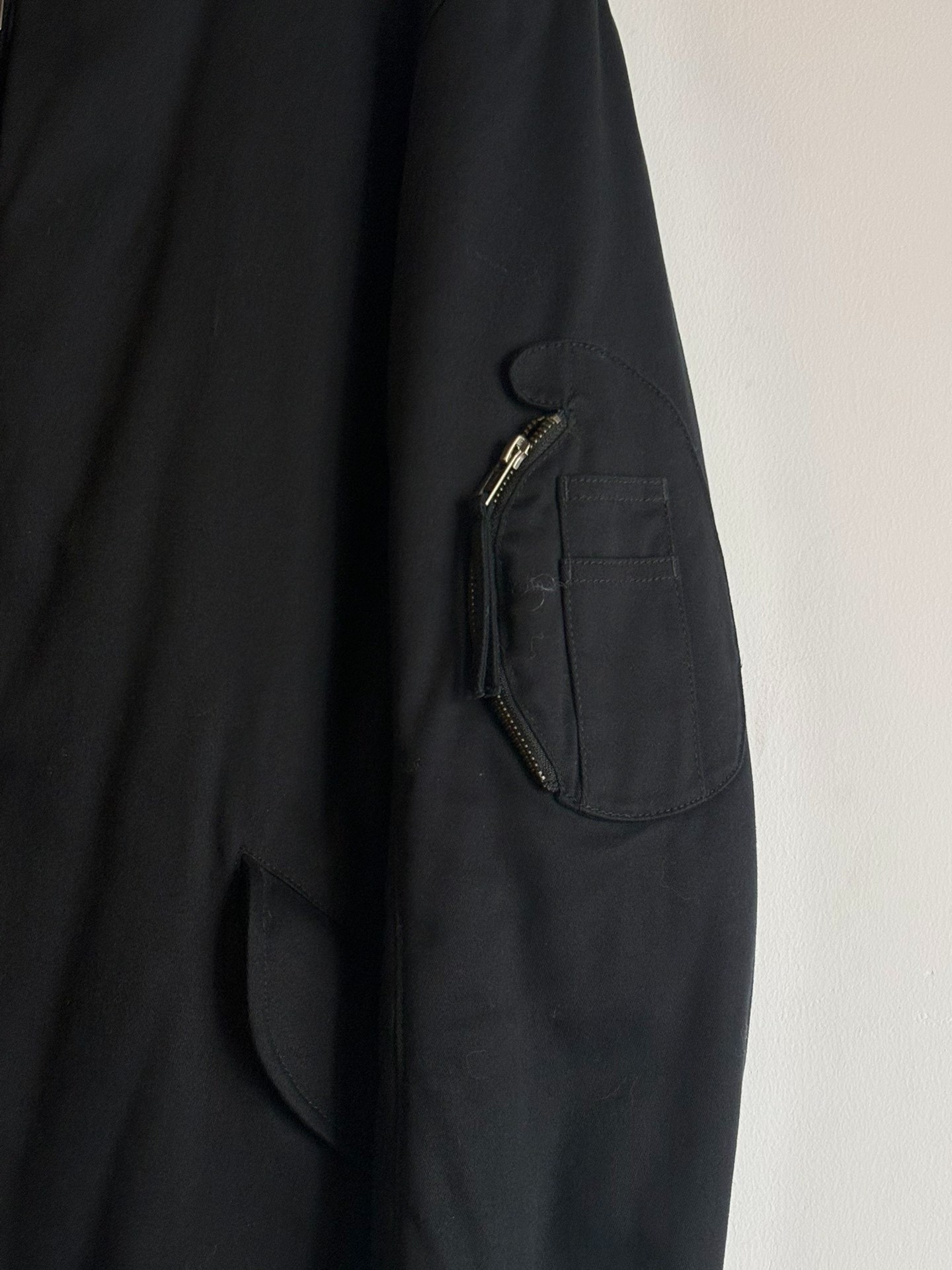 Helmut Lang 10S Bomber Jacket — label