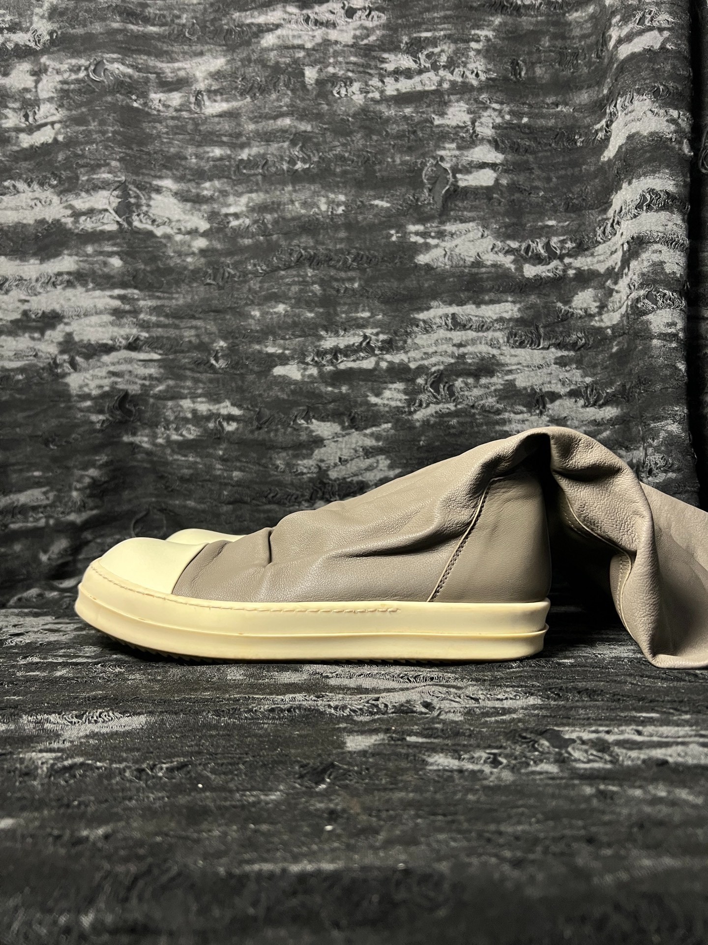 Rick Owens 17FW Sand Leather Boots — detail
