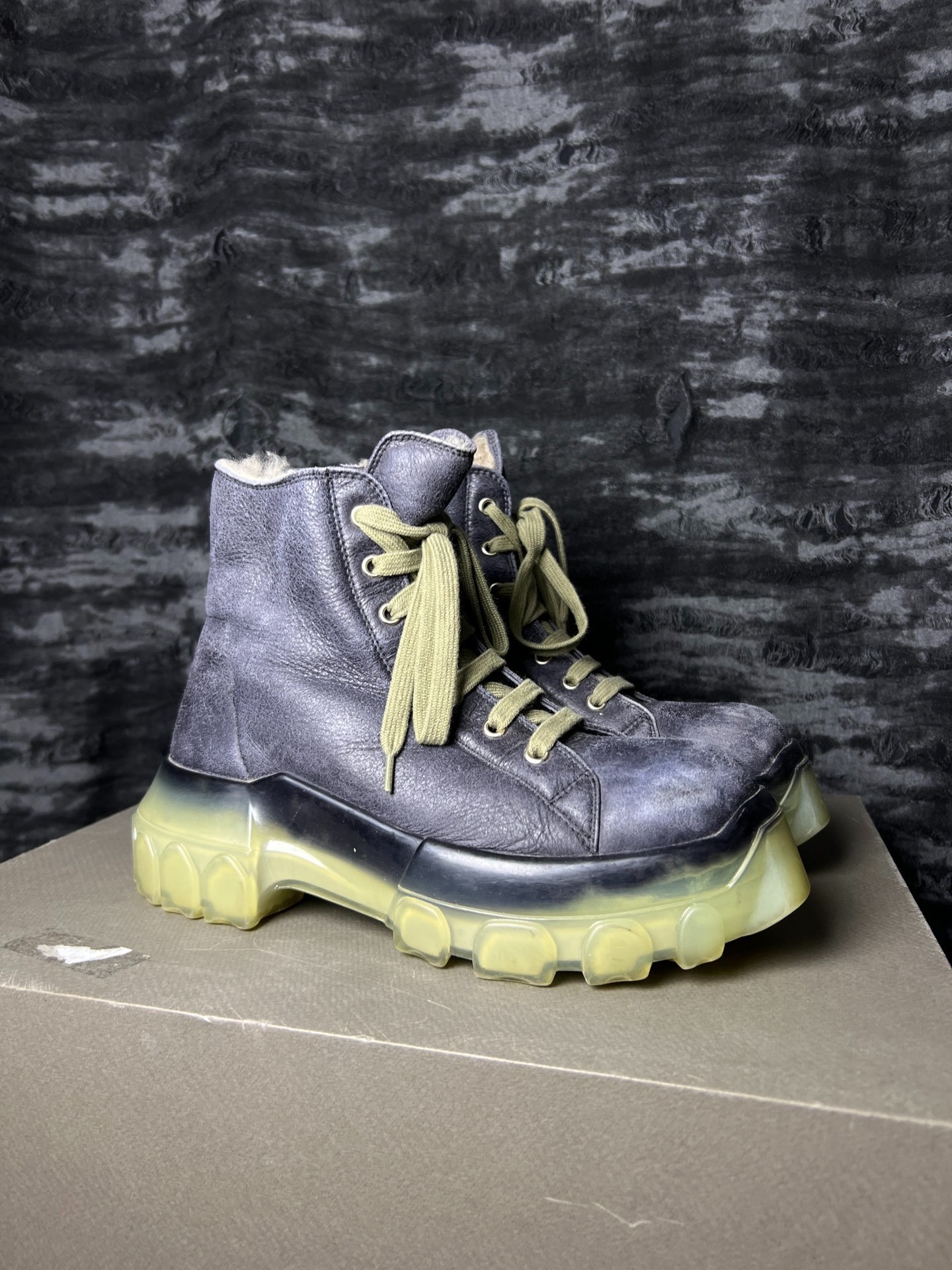 Rick Owens 20FW Platform Boots — back