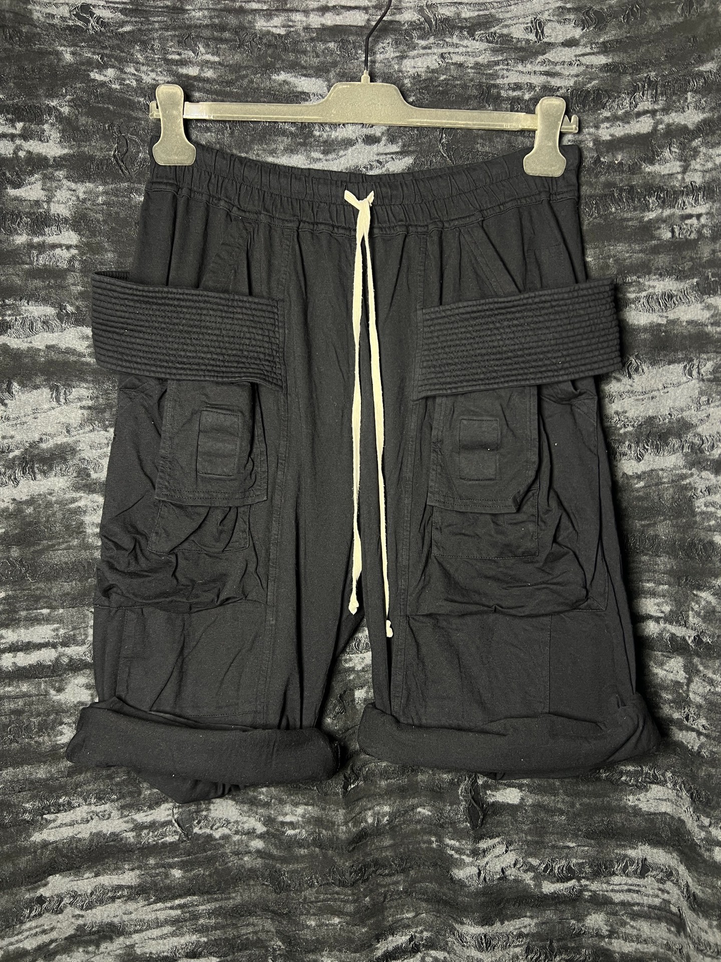 Rickowens 24SS Wide-Leg Pants — label