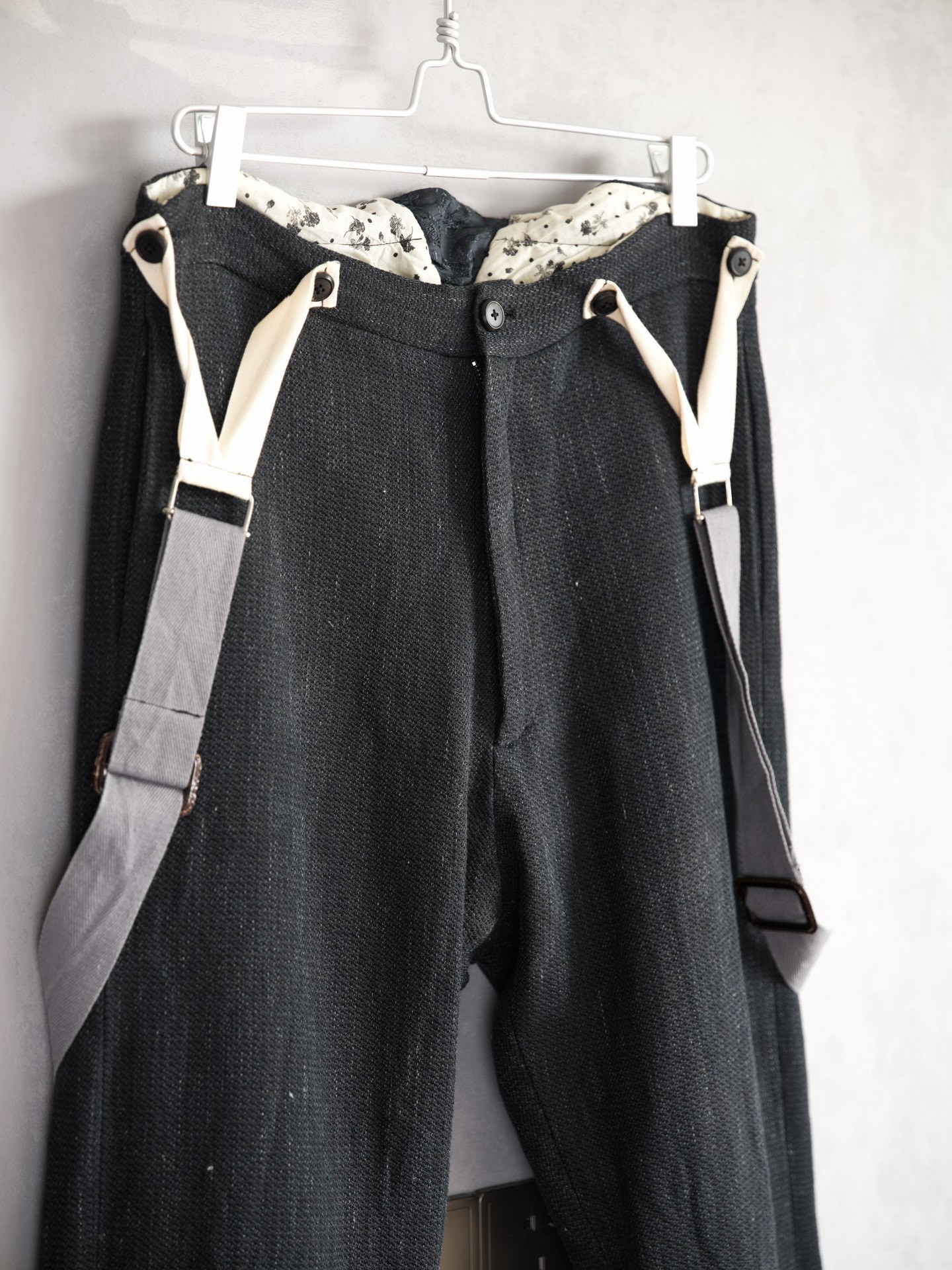Geoffrey B. Small Floral Lined Suspender Trousers — detail