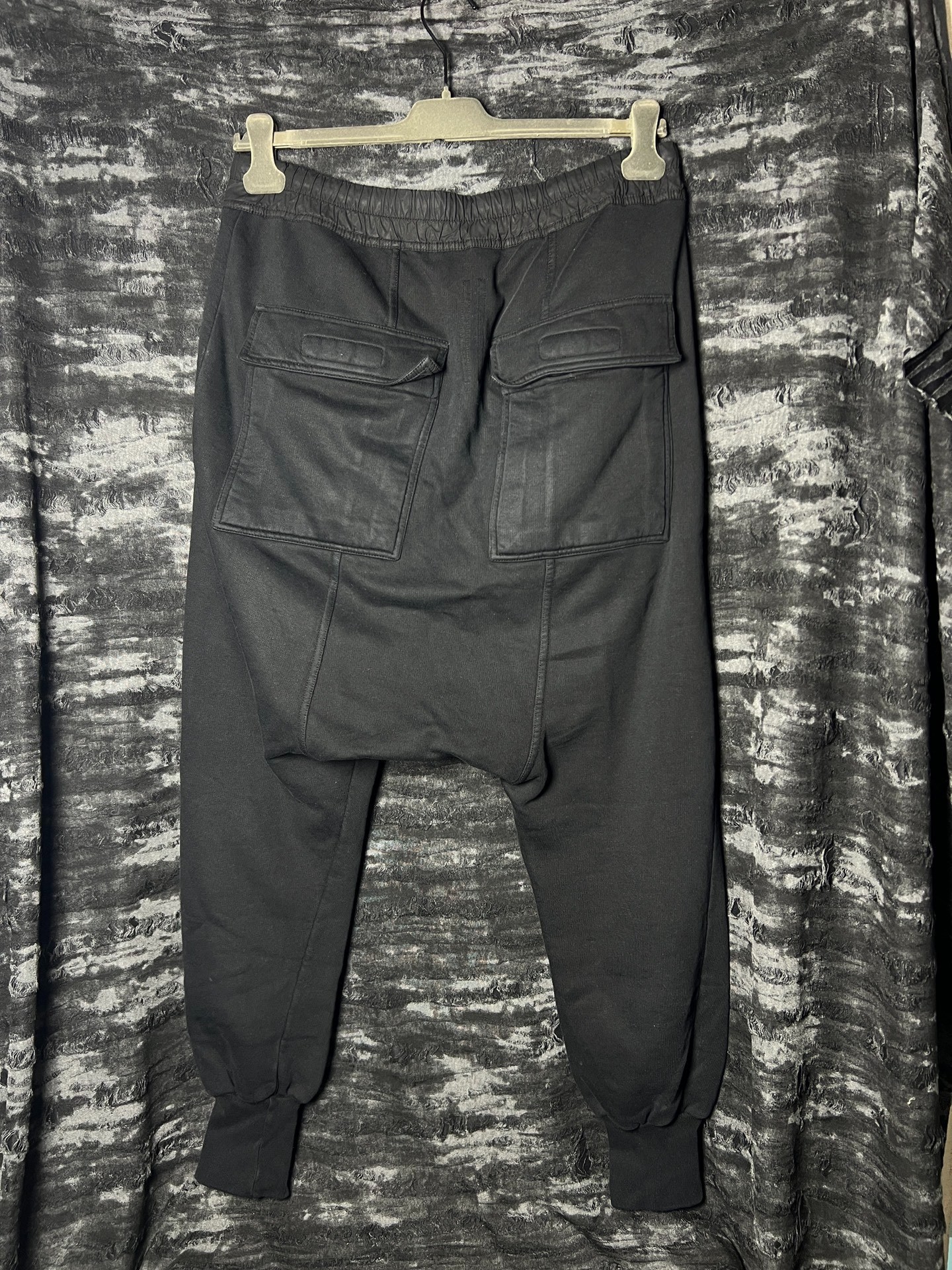 Rick Owens 16FW Fleece-Lined Drop Crotch Pants — detail