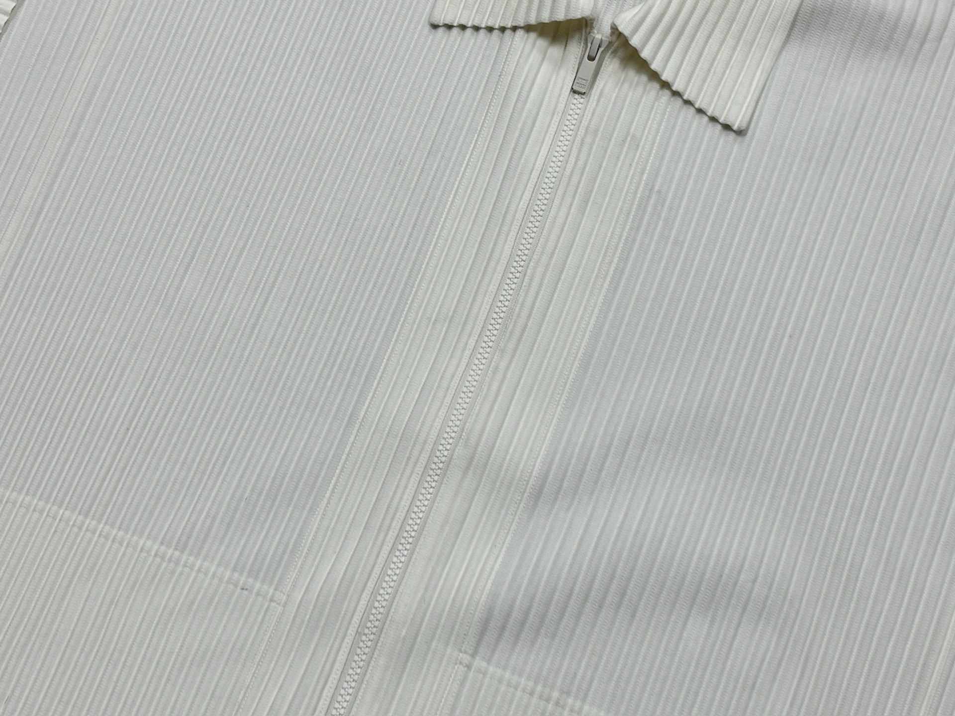 Issey Miyake Pleated Zip Jacket — label